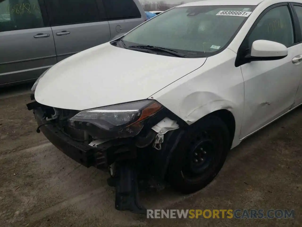 9 Photograph of a damaged car 2T1BURHE1KC140617 TOYOTA COROLLA 2019