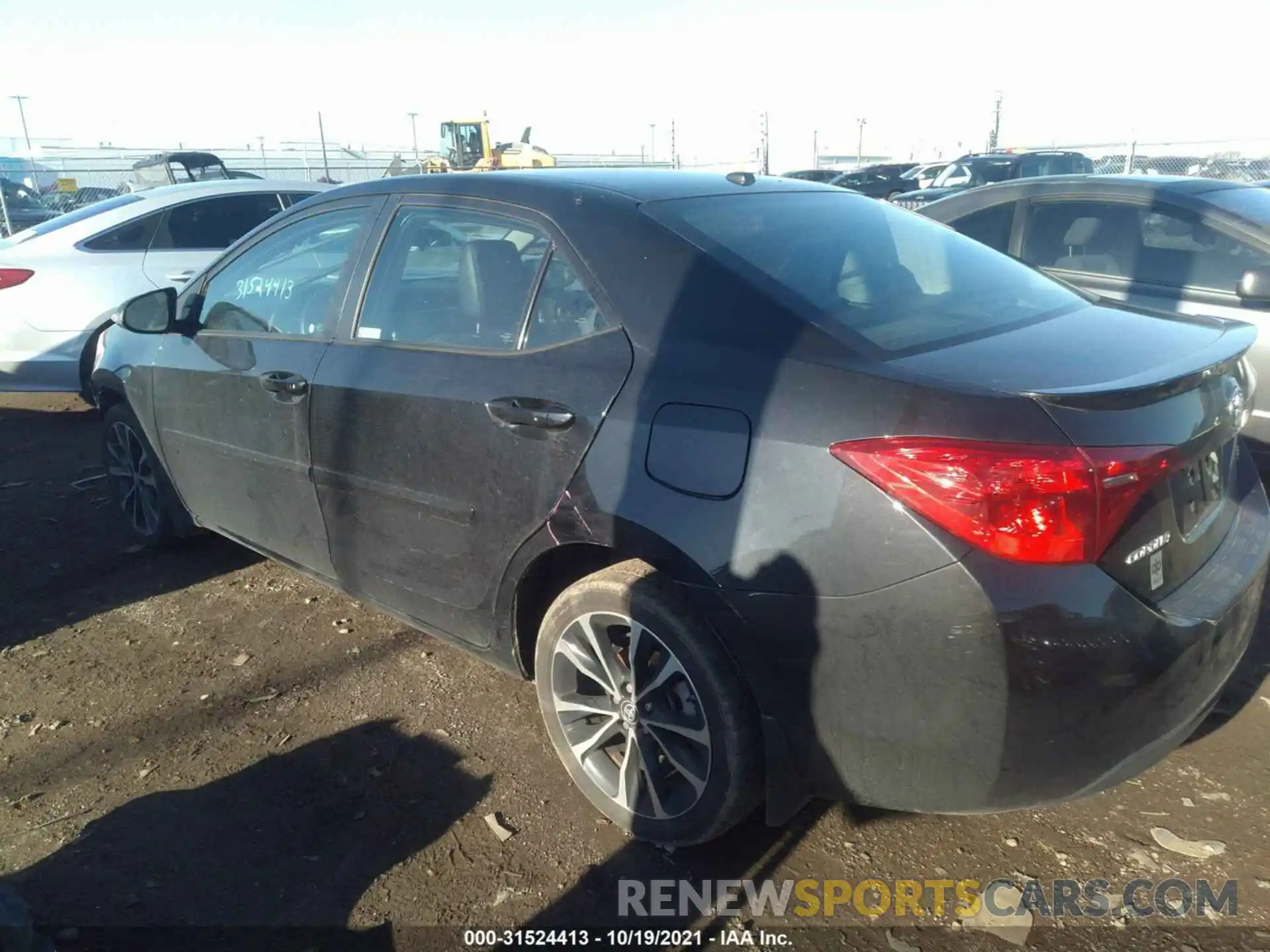 3 Photograph of a damaged car 2T1BURHE1KC141590 TOYOTA COROLLA 2019