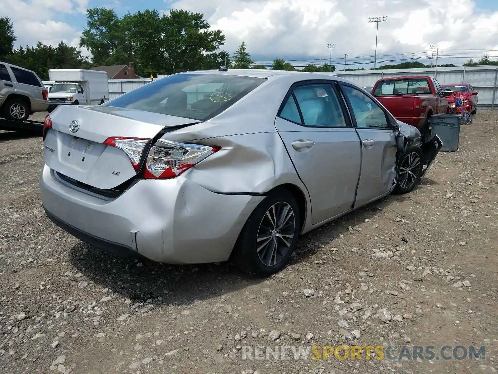 4 Photograph of a damaged car 2T1BURHE1KC142187 TOYOTA COROLLA 2019