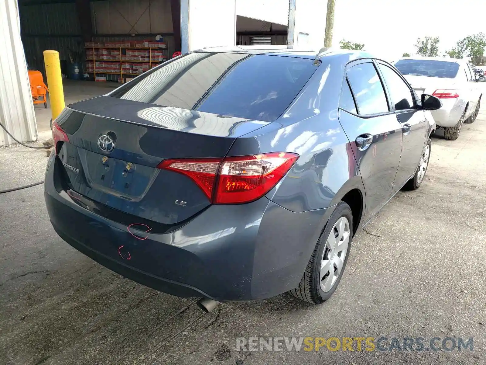 4 Photograph of a damaged car 2T1BURHE1KC142741 TOYOTA COROLLA 2019