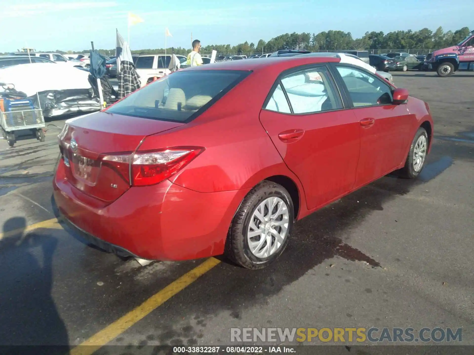 4 Photograph of a damaged car 2T1BURHE1KC142819 TOYOTA COROLLA 2019