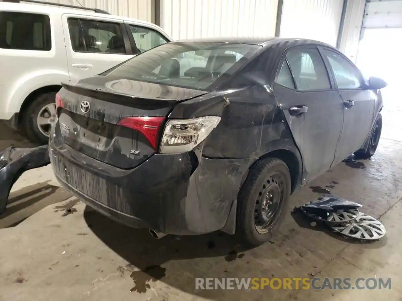 4 Photograph of a damaged car 2T1BURHE1KC143047 TOYOTA COROLLA 2019