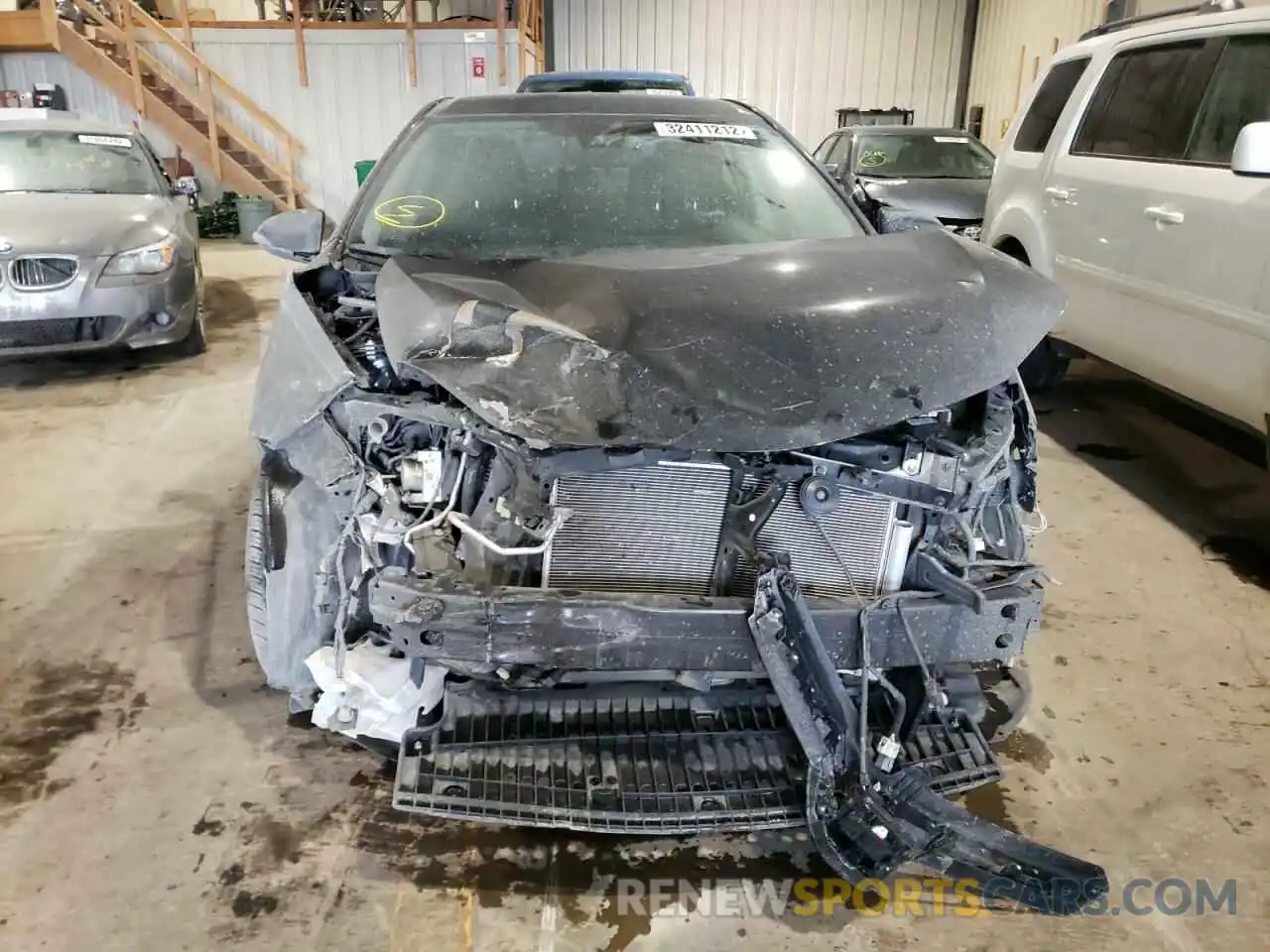 9 Photograph of a damaged car 2T1BURHE1KC143047 TOYOTA COROLLA 2019