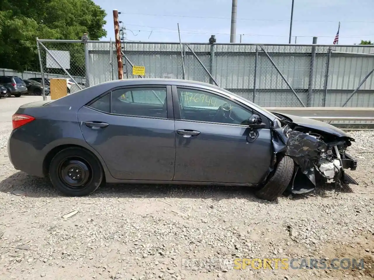 9 Фотография поврежденного автомобиля 2T1BURHE1KC143839 TOYOTA COROLLA 2019