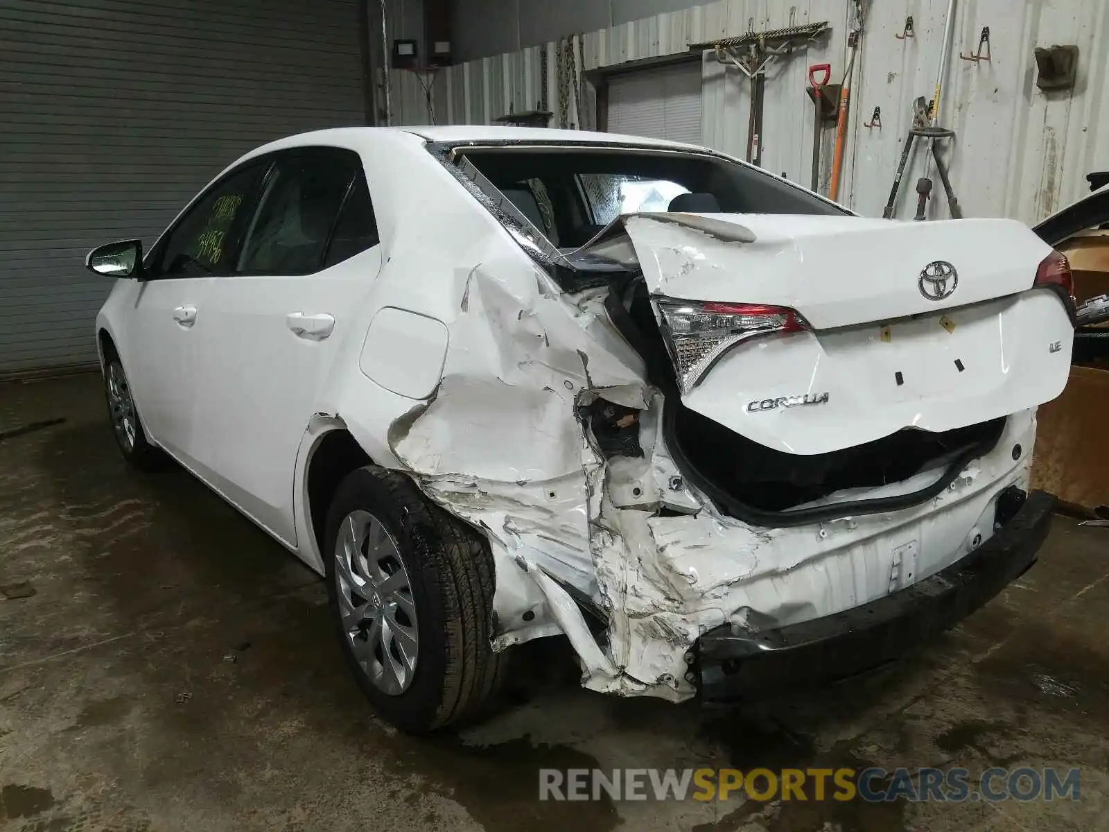 3 Photograph of a damaged car 2T1BURHE1KC144263 TOYOTA COROLLA 2019