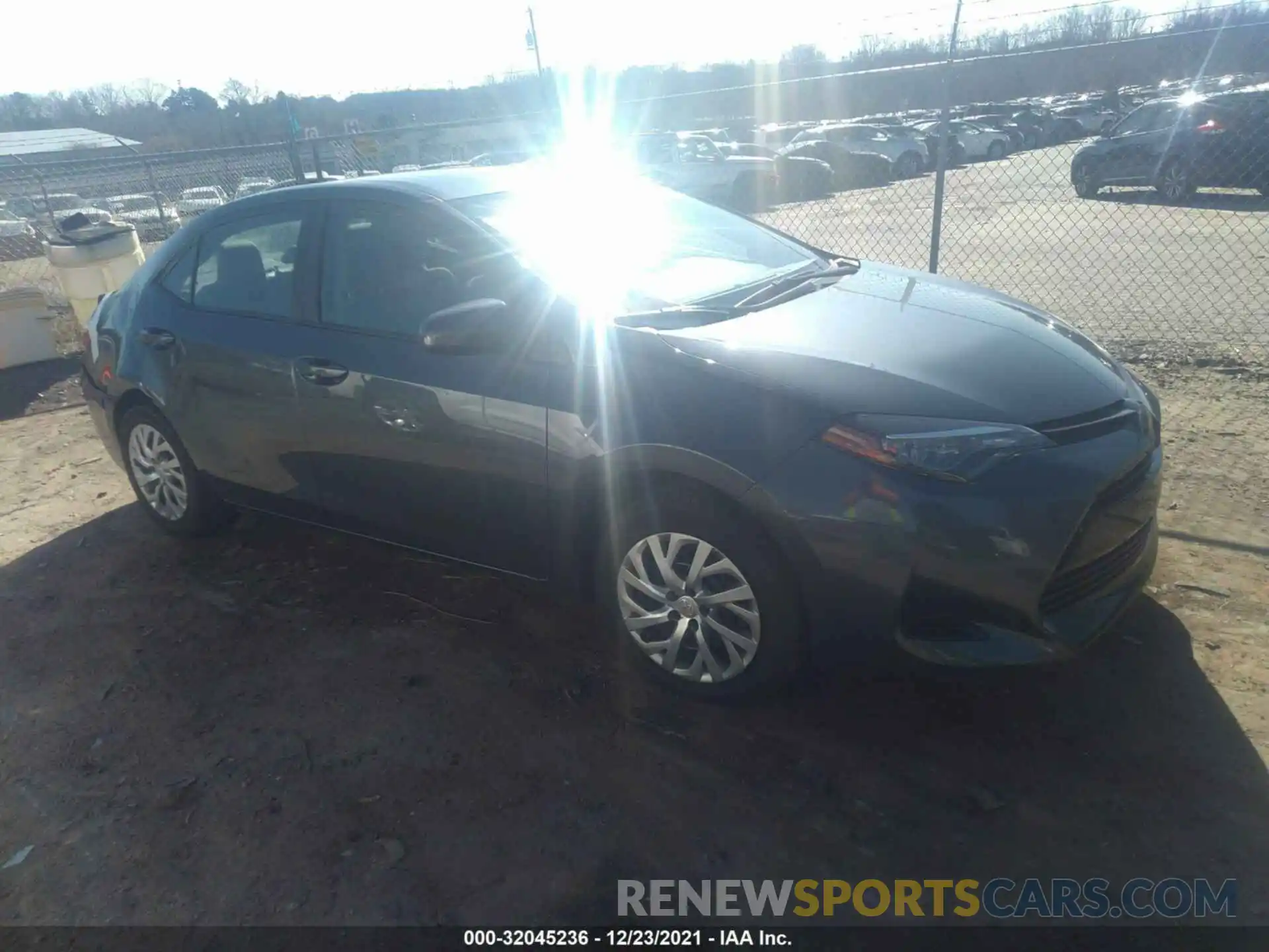 1 Photograph of a damaged car 2T1BURHE1KC144747 TOYOTA COROLLA 2019