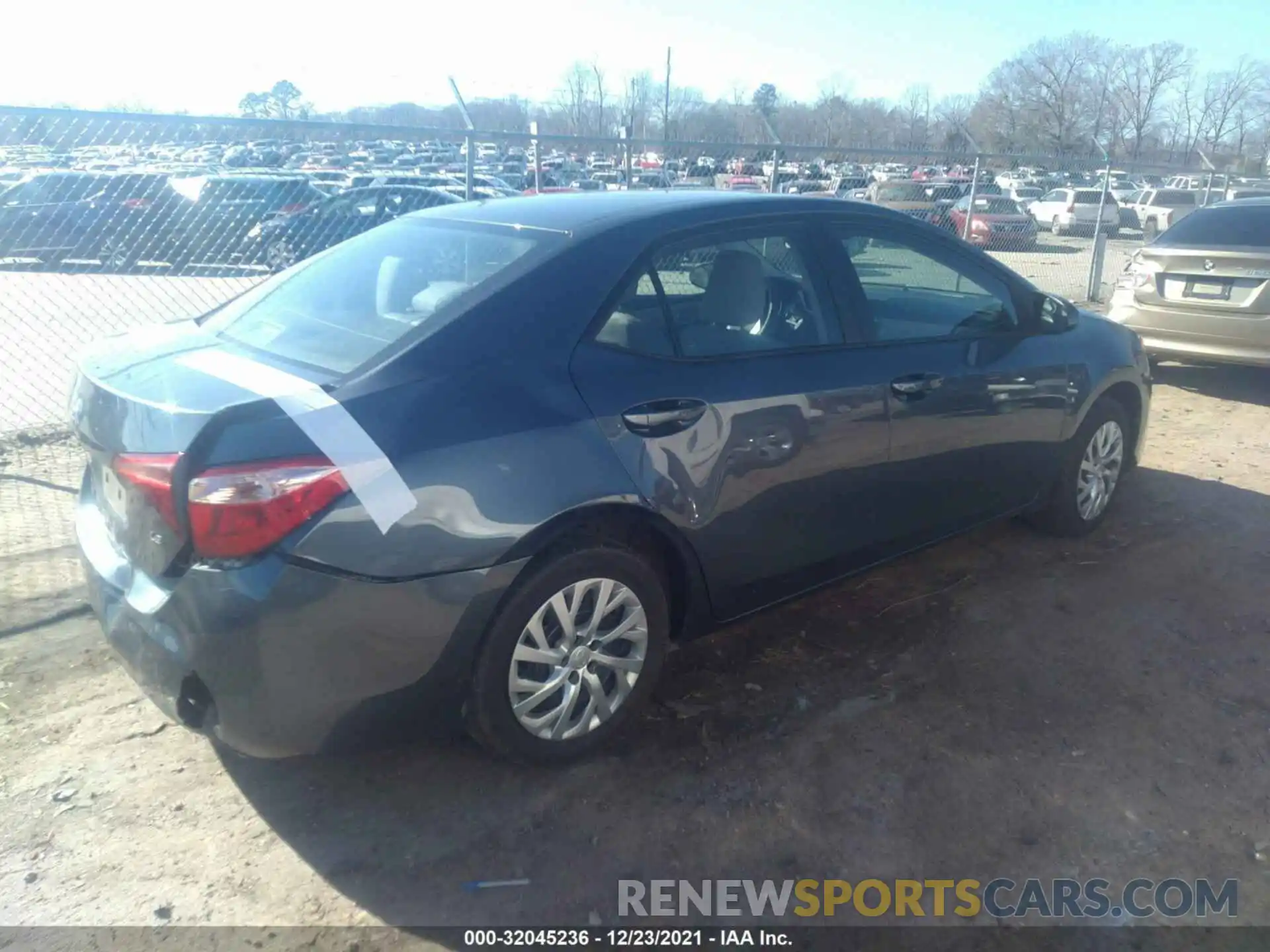 4 Photograph of a damaged car 2T1BURHE1KC144747 TOYOTA COROLLA 2019