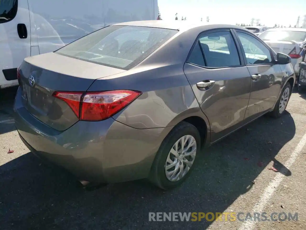 4 Photograph of a damaged car 2T1BURHE1KC145011 TOYOTA COROLLA 2019