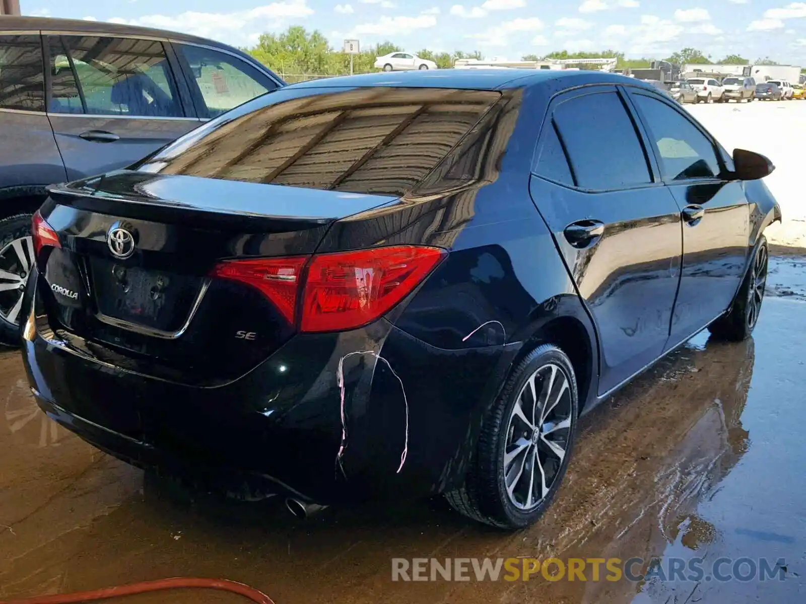 4 Photograph of a damaged car 2T1BURHE1KC145476 TOYOTA COROLLA 2019