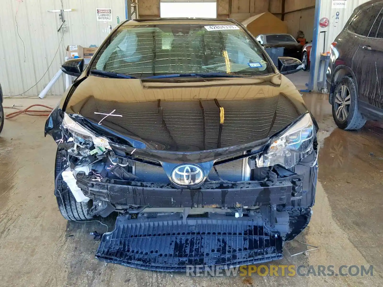 9 Photograph of a damaged car 2T1BURHE1KC145476 TOYOTA COROLLA 2019