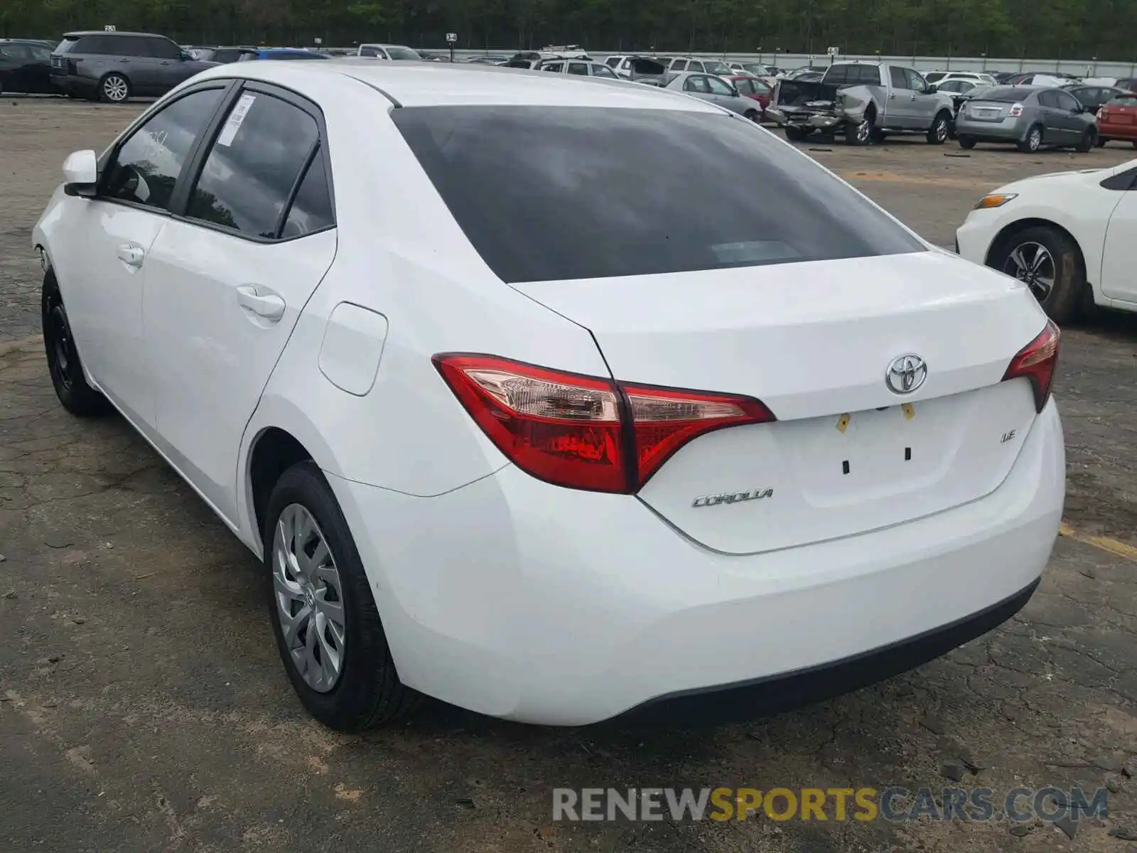 3 Photograph of a damaged car 2T1BURHE1KC145686 TOYOTA COROLLA 2019