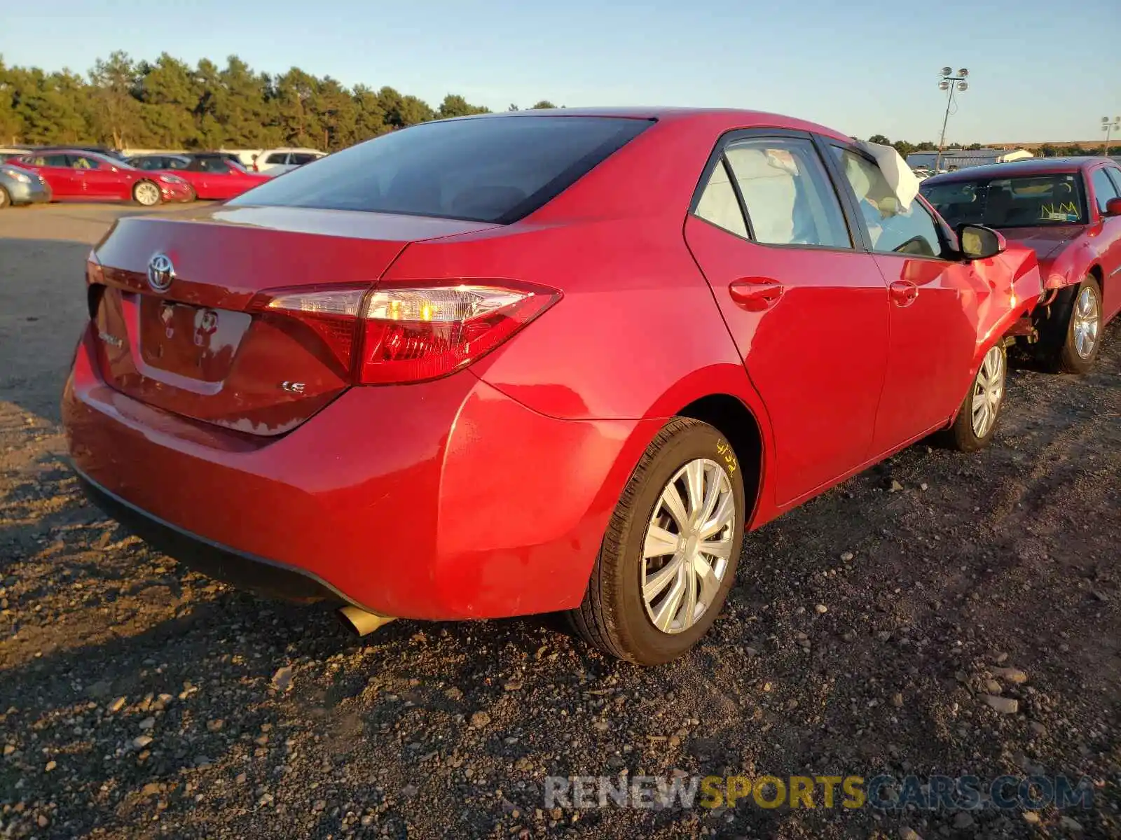 4 Photograph of a damaged car 2T1BURHE1KC146353 TOYOTA COROLLA 2019