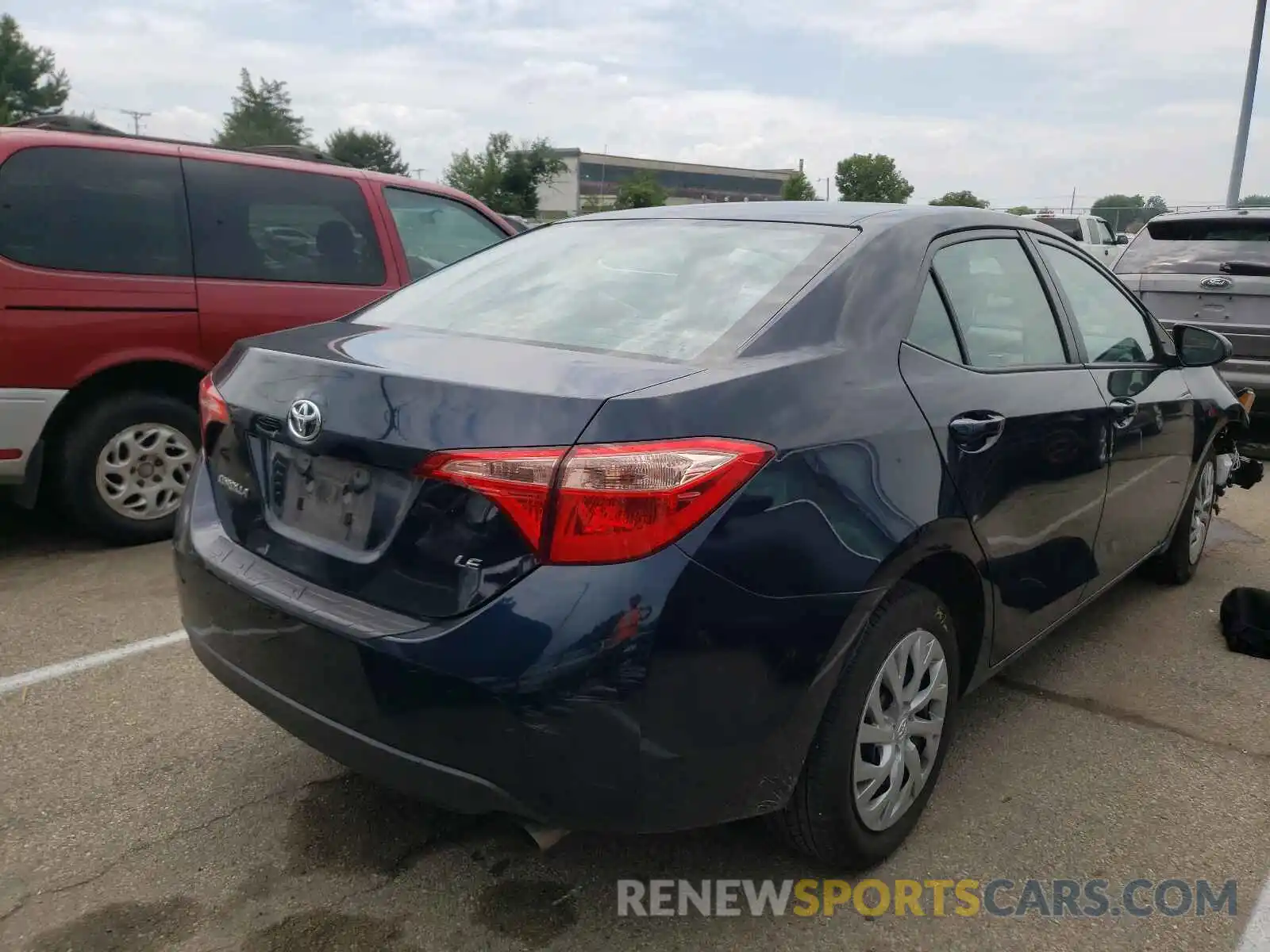 4 Photograph of a damaged car 2T1BURHE1KC146370 TOYOTA COROLLA 2019