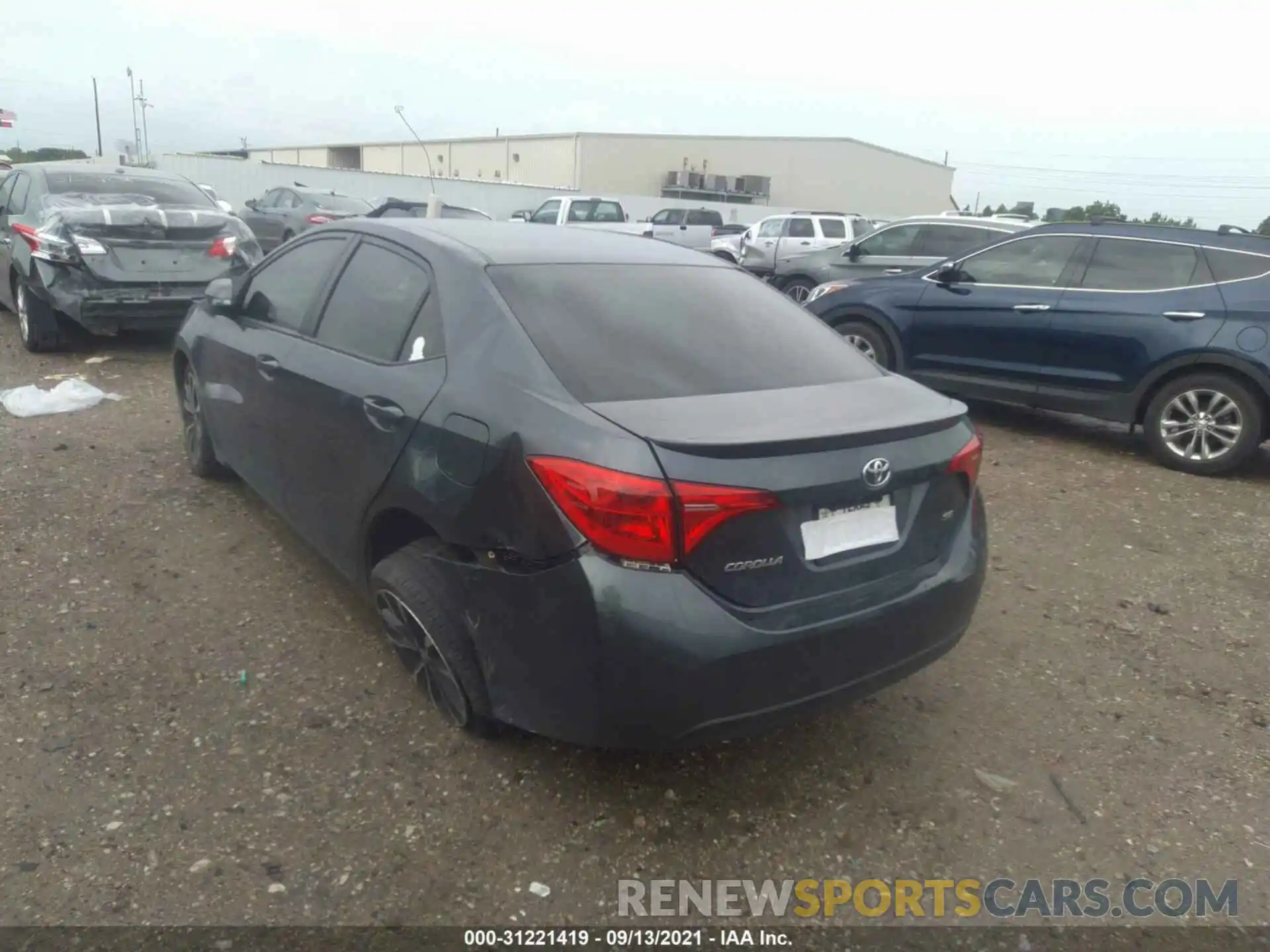 3 Photograph of a damaged car 2T1BURHE1KC147146 TOYOTA COROLLA 2019