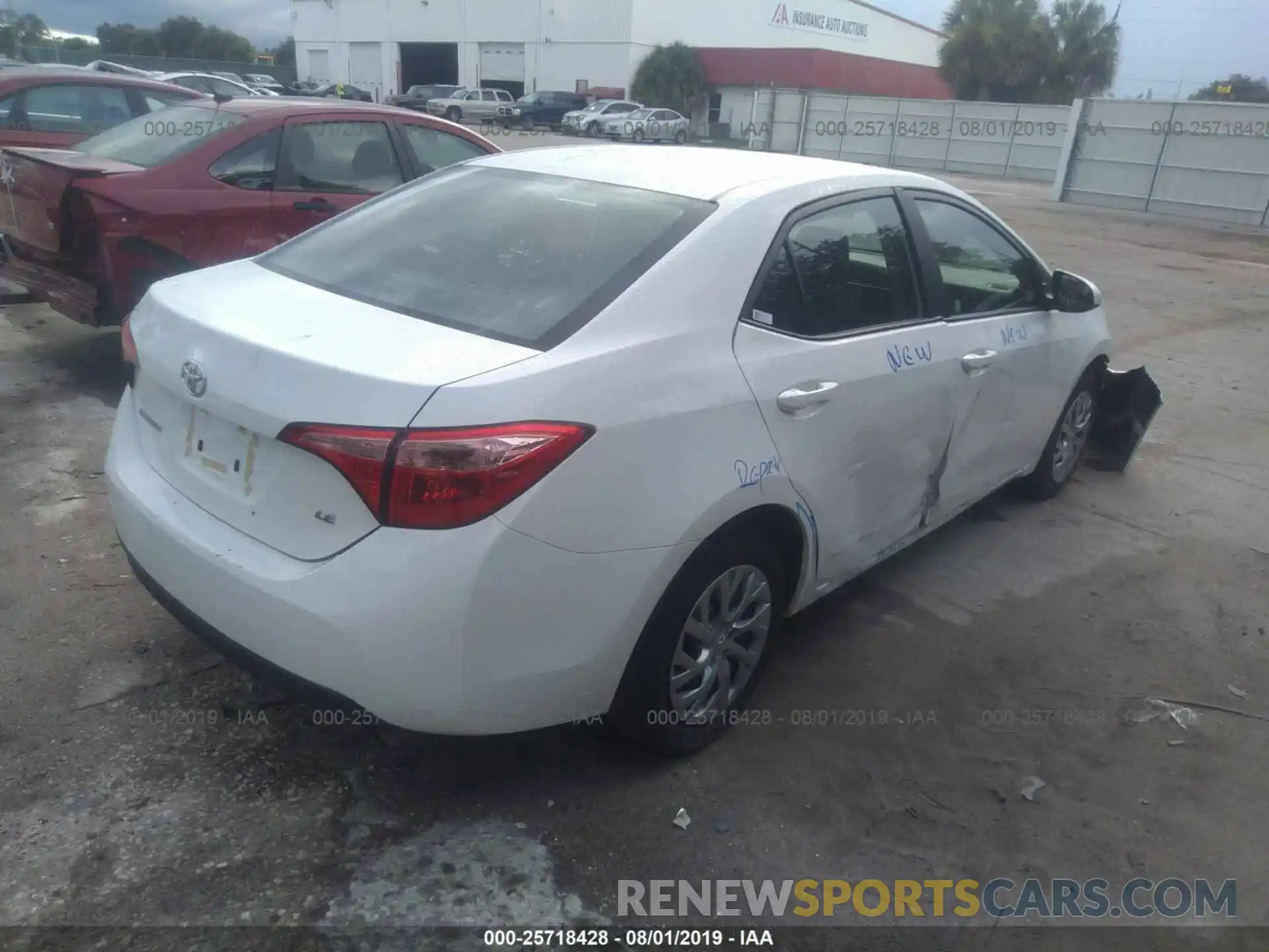 4 Photograph of a damaged car 2T1BURHE1KC147664 TOYOTA COROLLA 2019