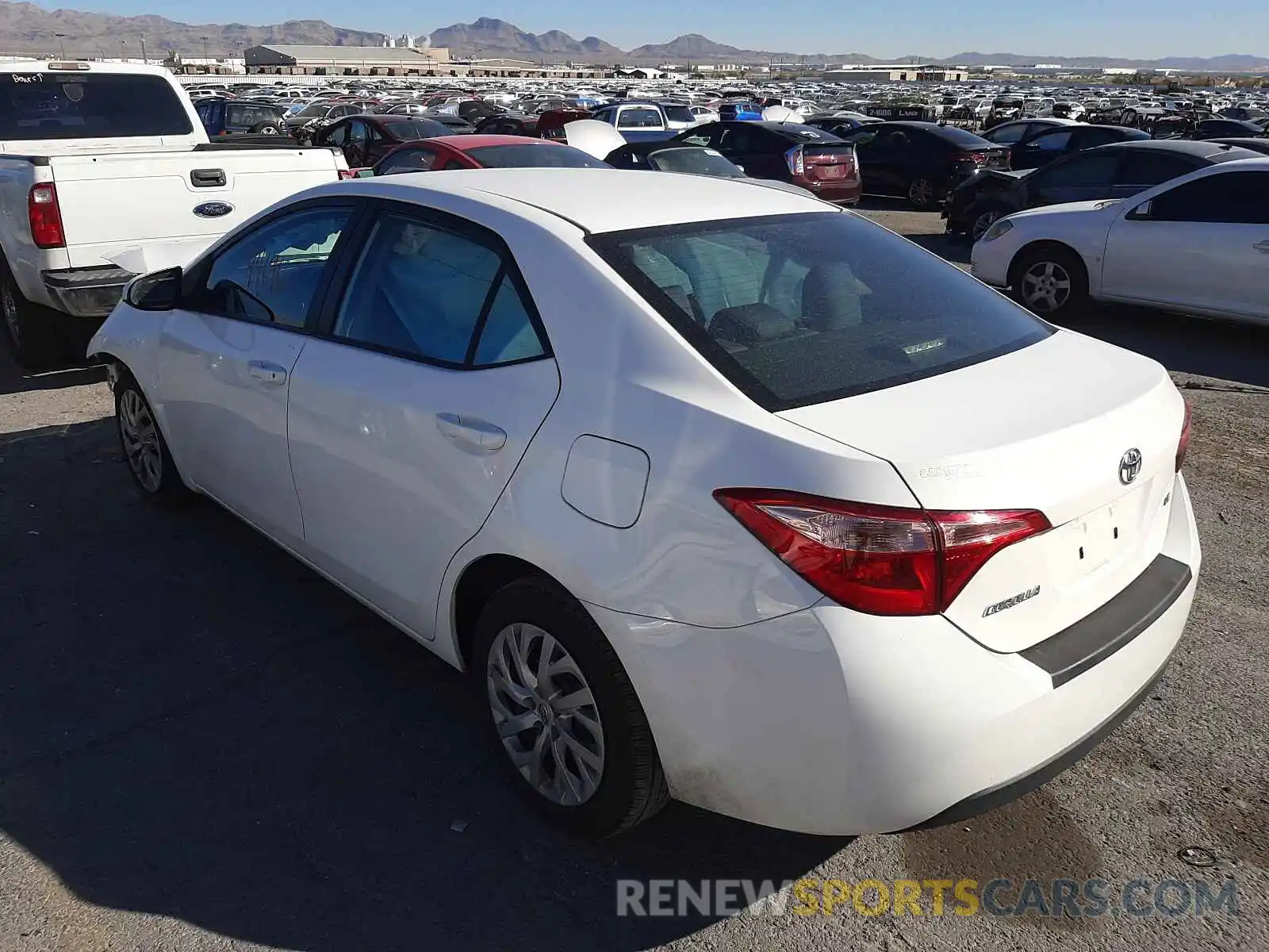 3 Photograph of a damaged car 2T1BURHE1KC150550 TOYOTA COROLLA 2019