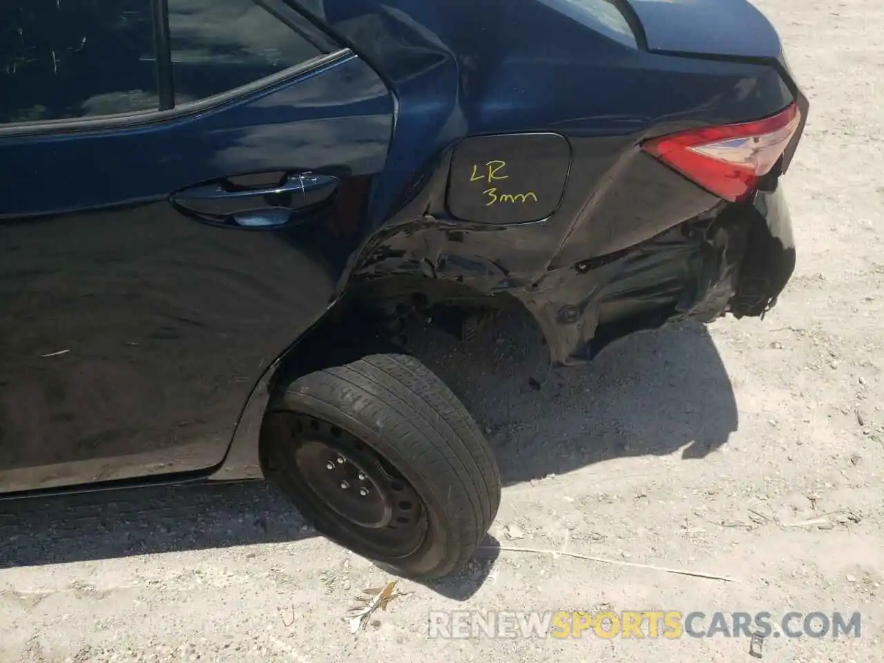 9 Photograph of a damaged car 2T1BURHE1KC150578 TOYOTA COROLLA 2019