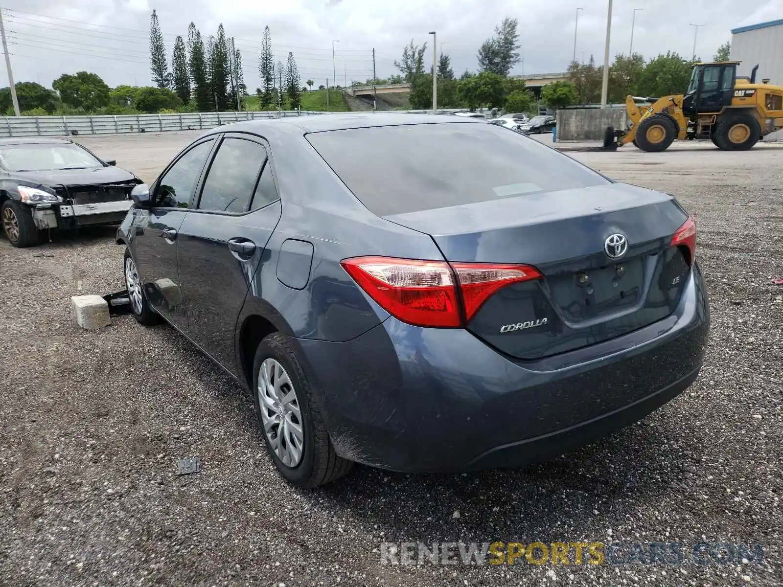 3 Photograph of a damaged car 2T1BURHE1KC151164 TOYOTA COROLLA 2019