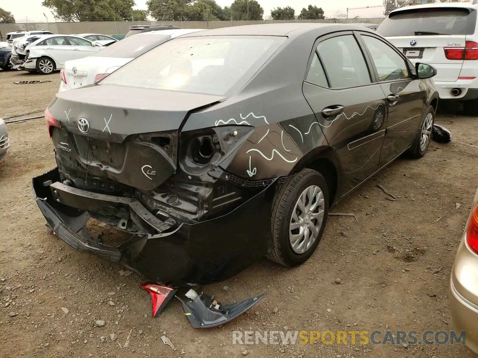 4 Photograph of a damaged car 2T1BURHE1KC151181 TOYOTA COROLLA 2019