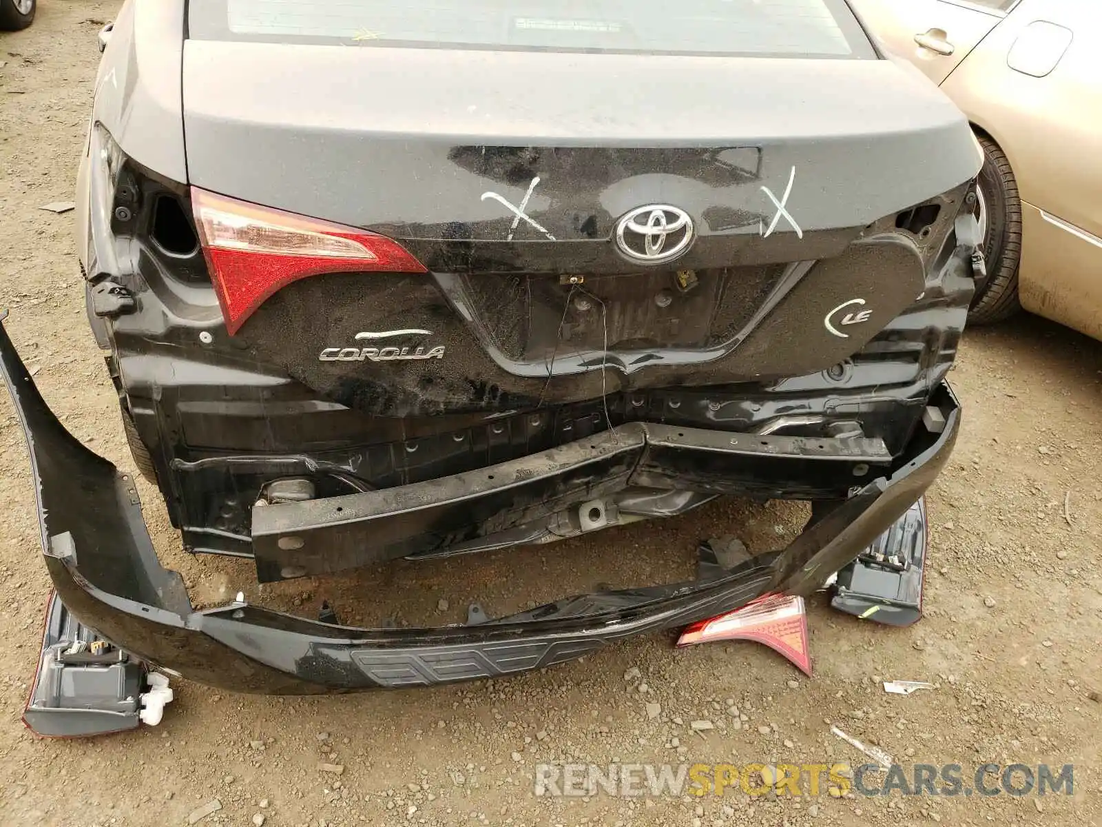 9 Photograph of a damaged car 2T1BURHE1KC151181 TOYOTA COROLLA 2019