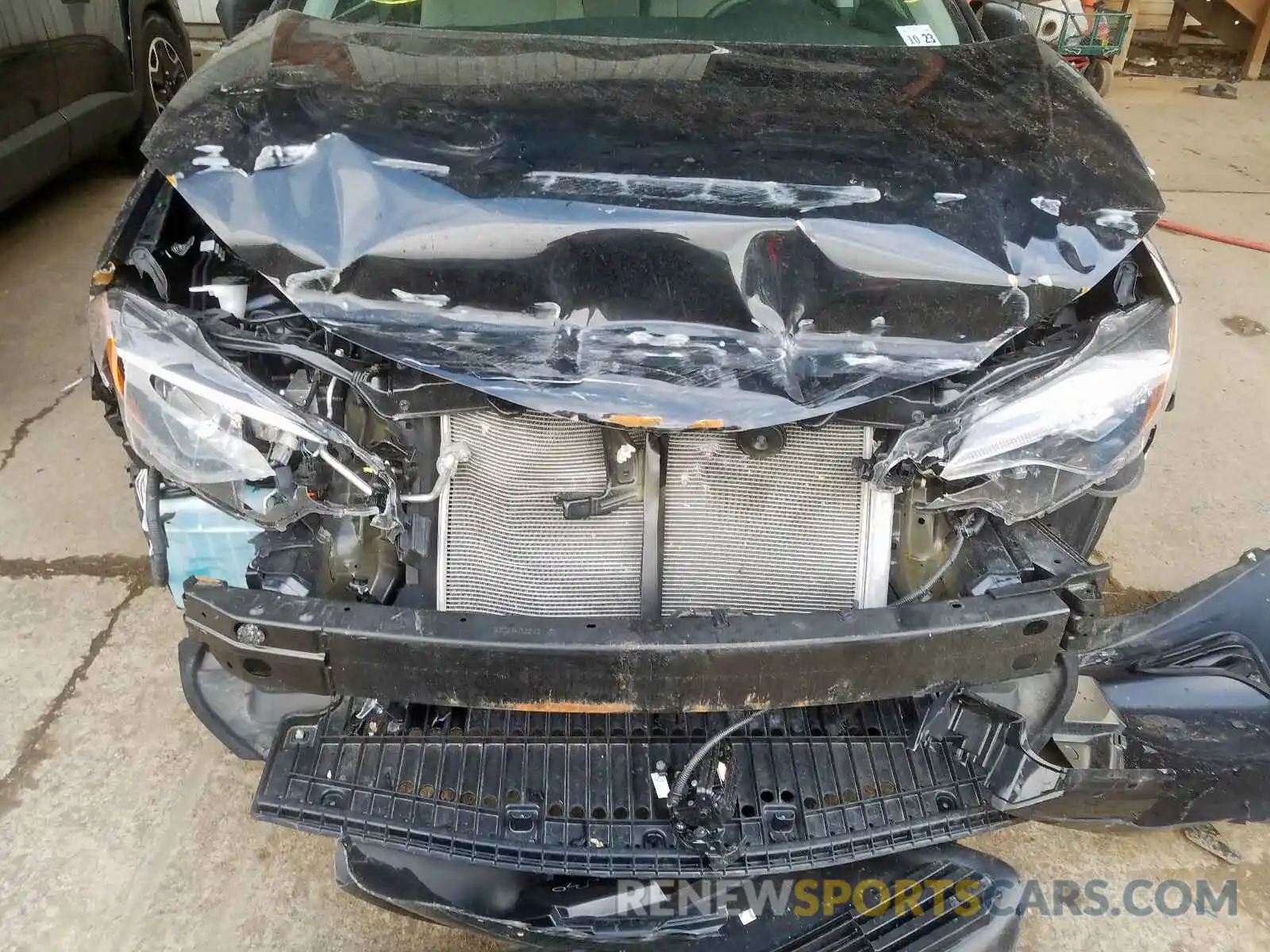 9 Photograph of a damaged car 2T1BURHE1KC152234 TOYOTA COROLLA 2019