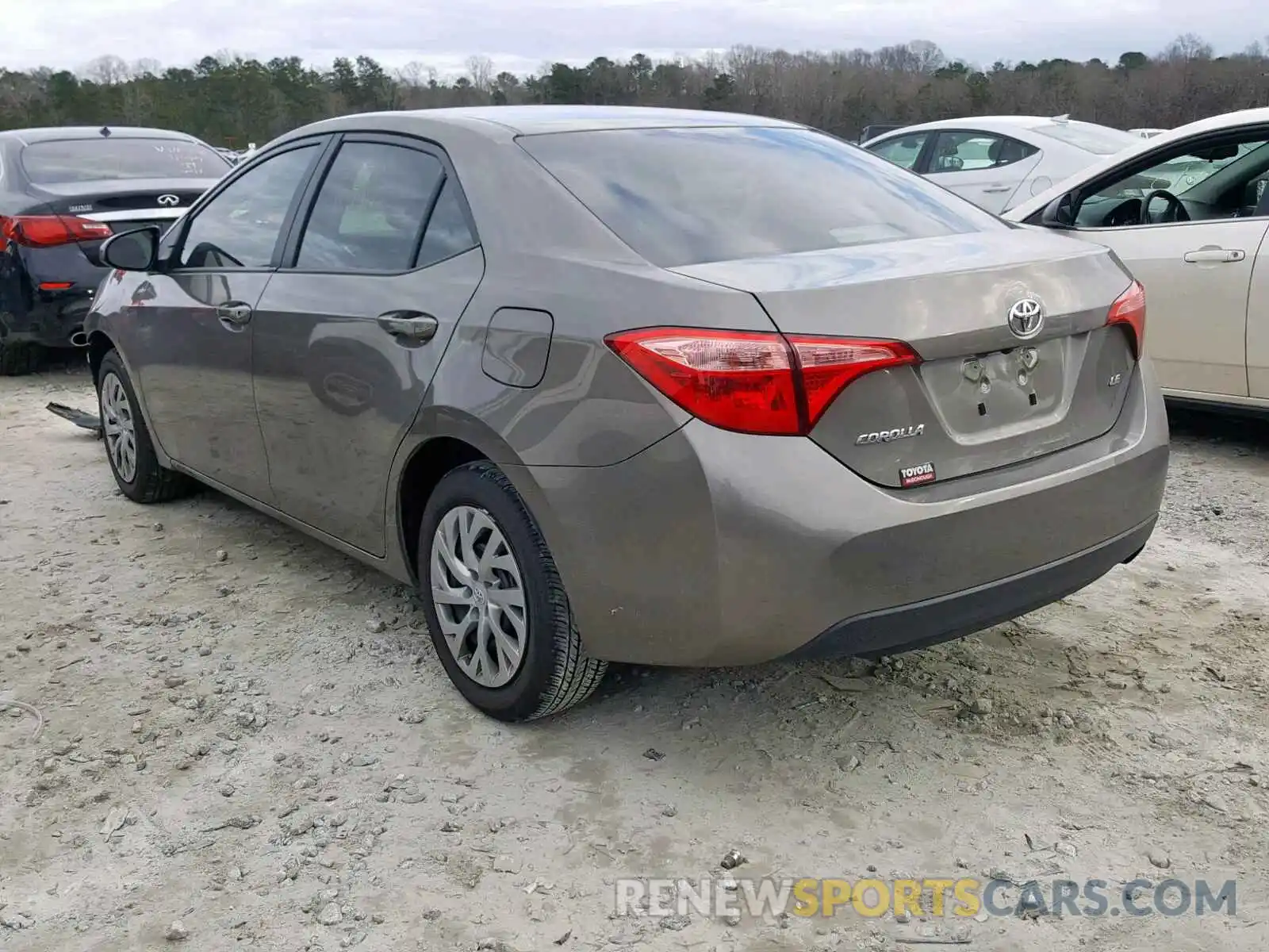 3 Photograph of a damaged car 2T1BURHE1KC153352 TOYOTA COROLLA 2019