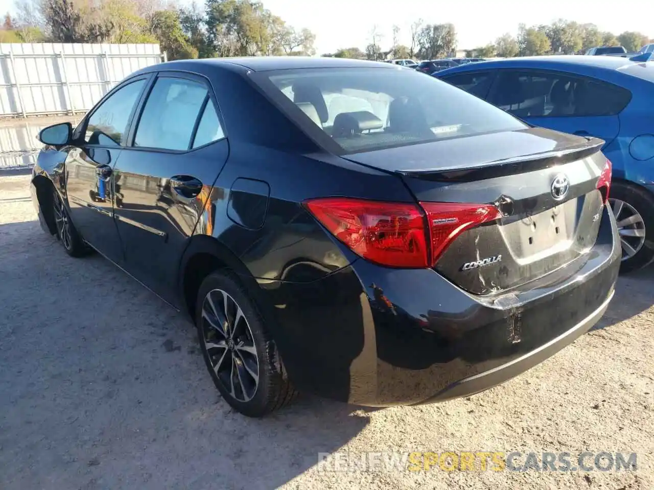 3 Photograph of a damaged car 2T1BURHE1KC154906 TOYOTA COROLLA 2019