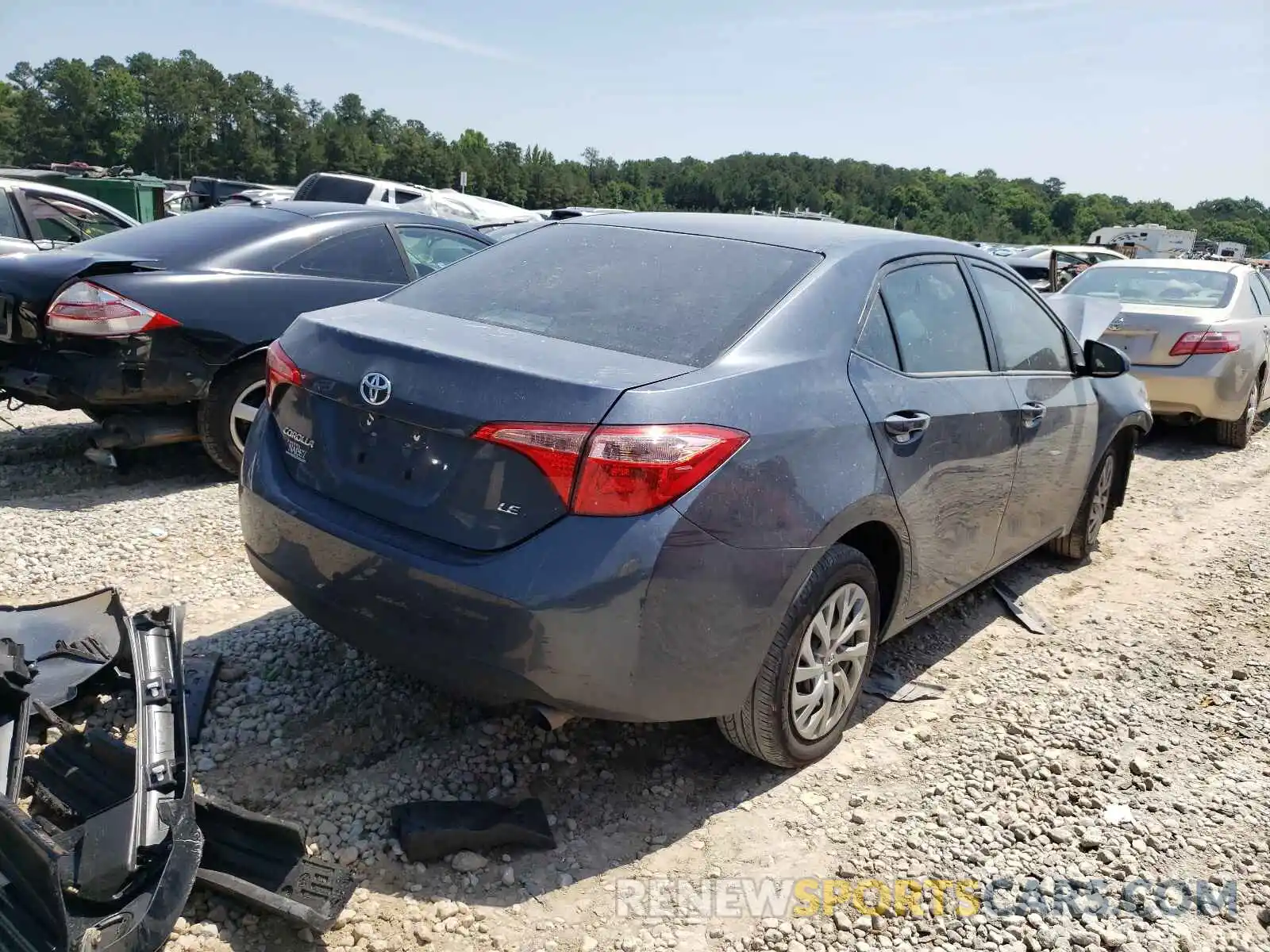 4 Photograph of a damaged car 2T1BURHE1KC157529 TOYOTA COROLLA 2019