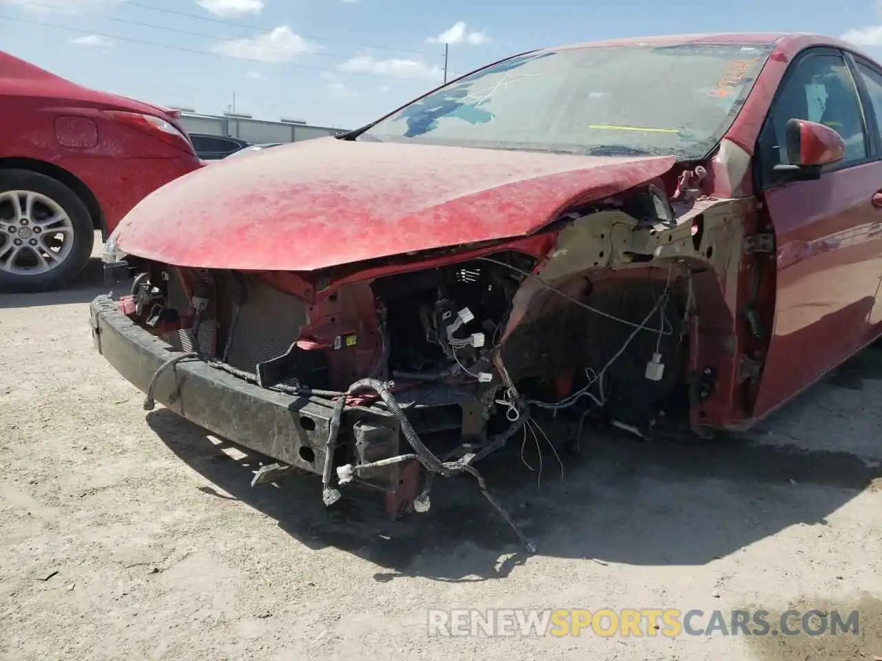 9 Photograph of a damaged car 2T1BURHE1KC158356 TOYOTA COROLLA 2019