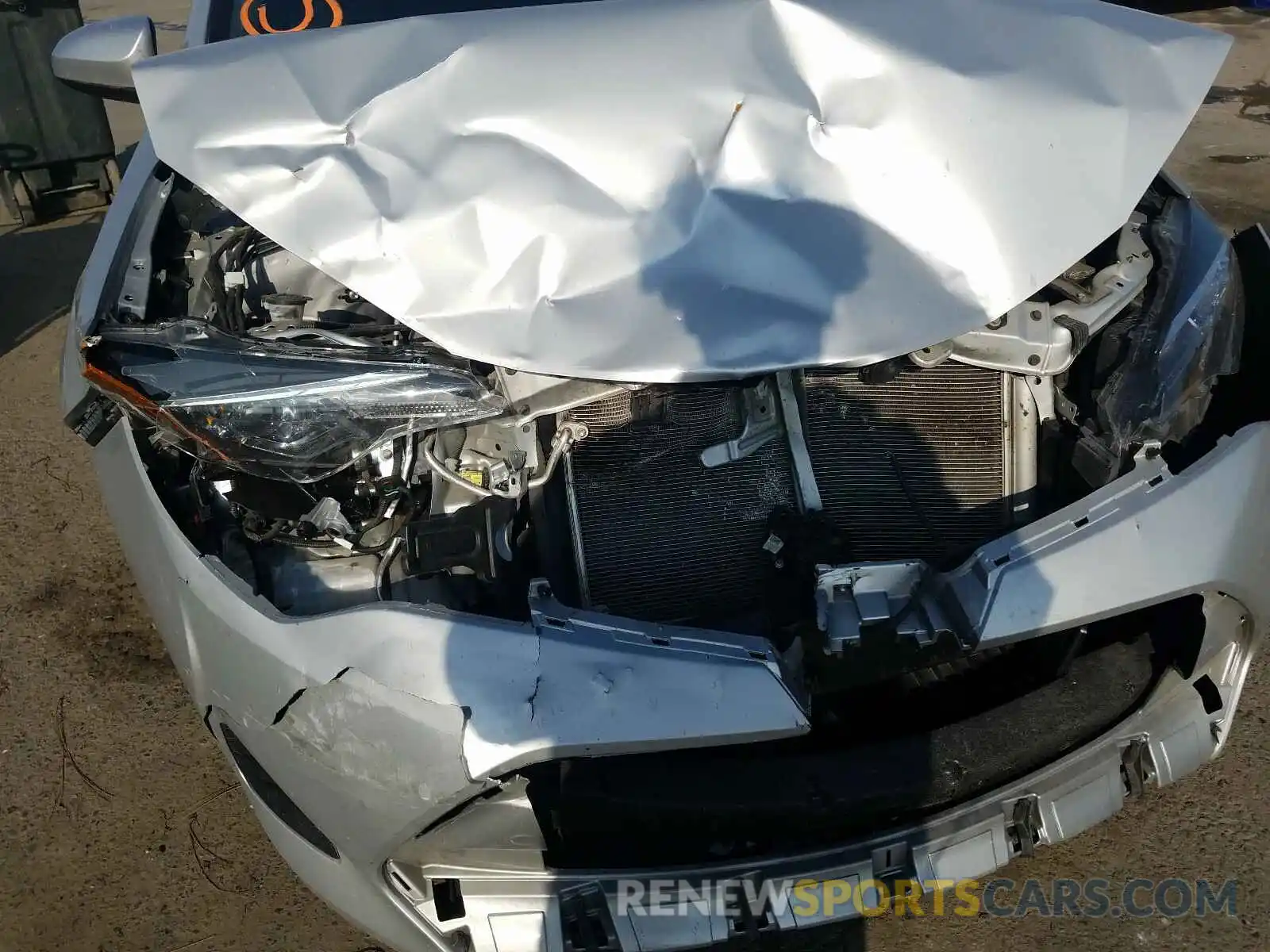 9 Фотография поврежденного автомобиля 2T1BURHE1KC158633 TOYOTA COROLLA 2019