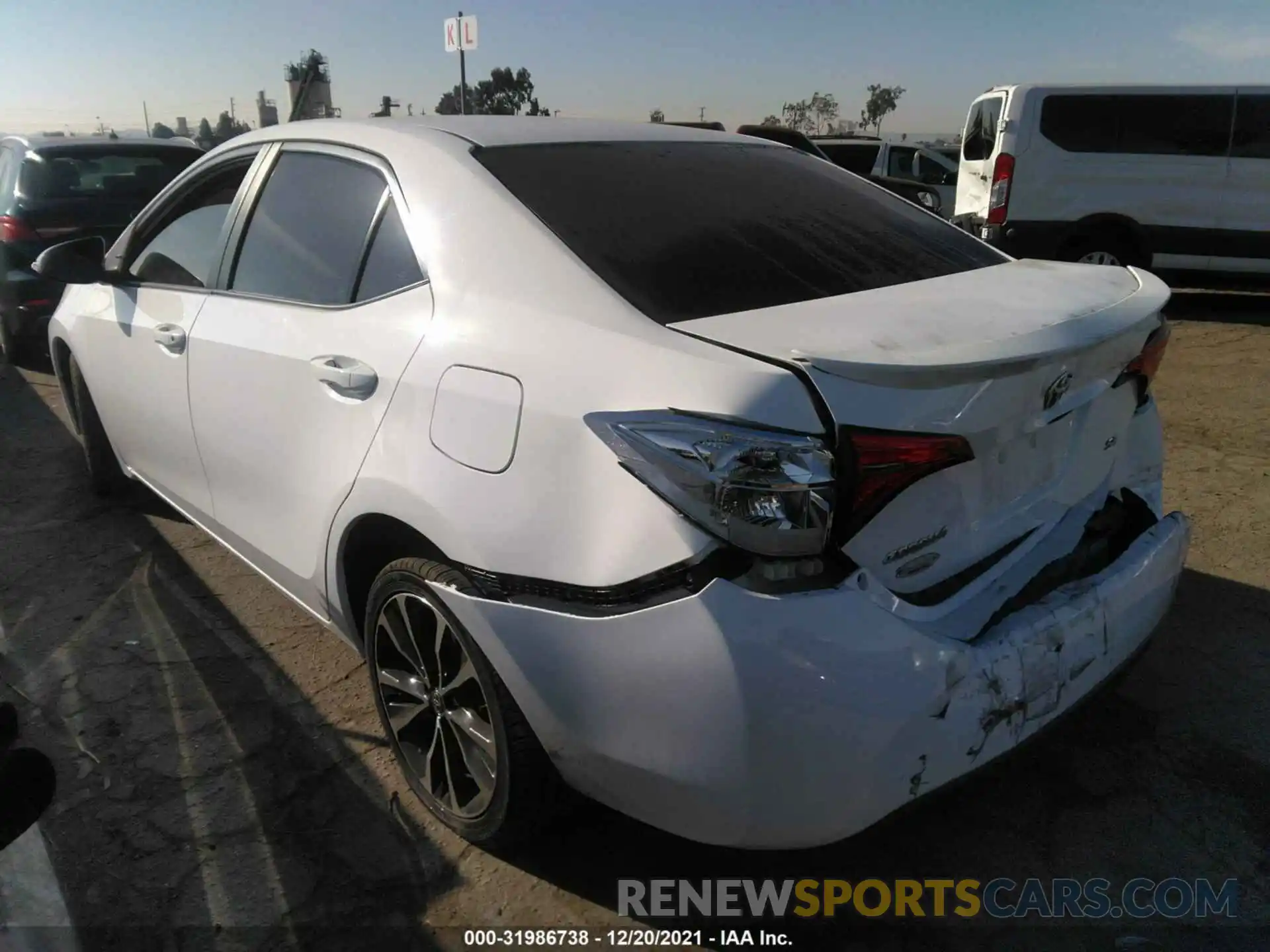 3 Photograph of a damaged car 2T1BURHE1KC158700 TOYOTA COROLLA 2019