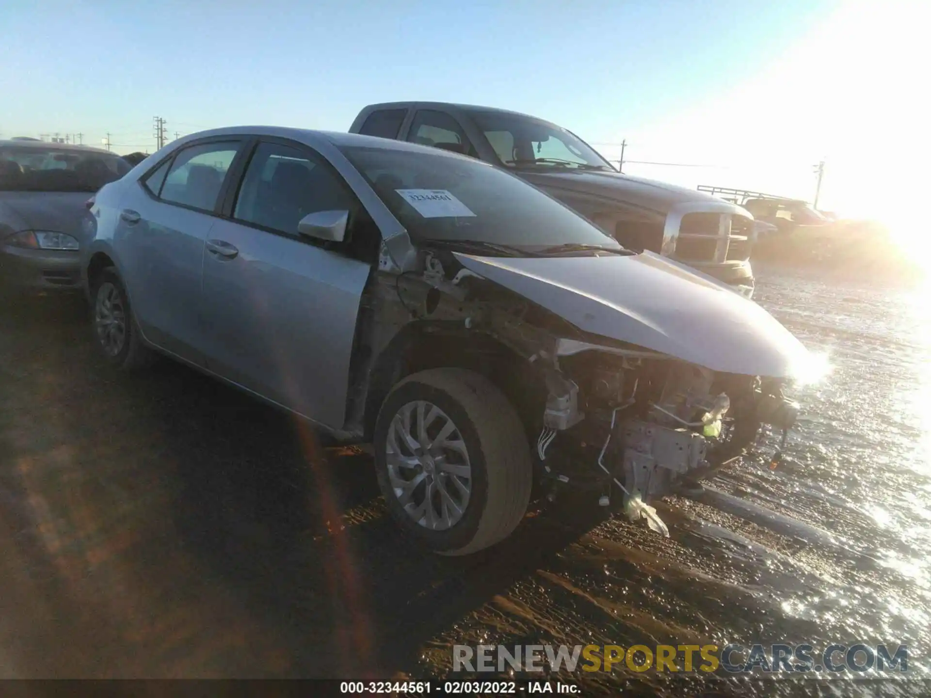 1 Photograph of a damaged car 2T1BURHE1KC158762 TOYOTA COROLLA 2019