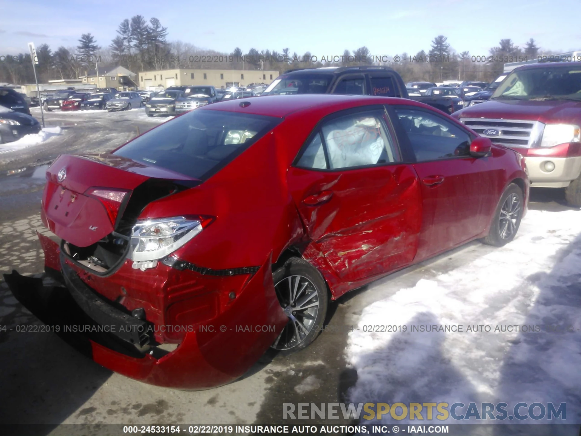 4 Photograph of a damaged car 2T1BURHE1KC158874 TOYOTA COROLLA 2019