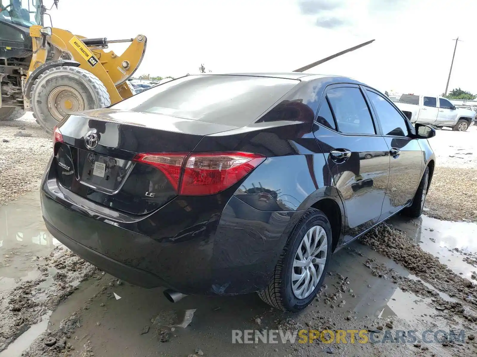4 Photograph of a damaged car 2T1BURHE1KC159815 TOYOTA COROLLA 2019