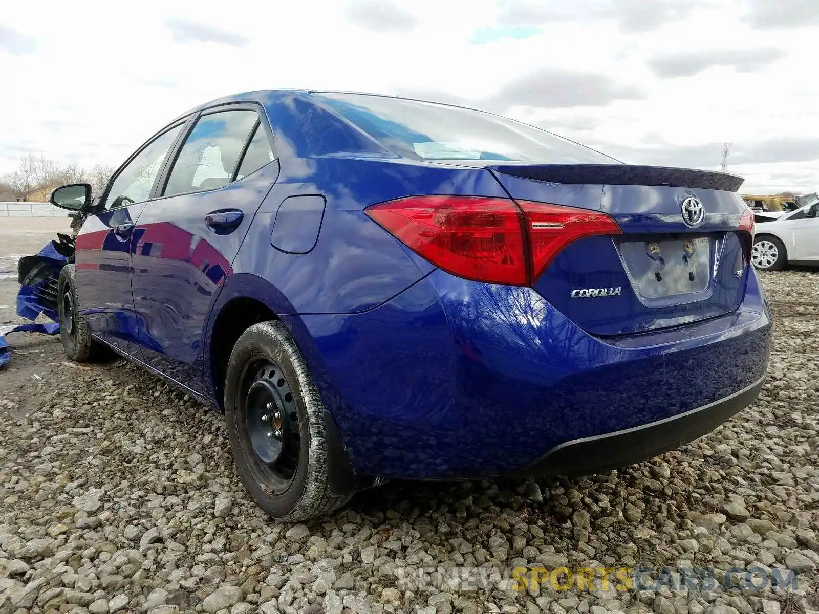 3 Photograph of a damaged car 2T1BURHE1KC160575 TOYOTA COROLLA 2019