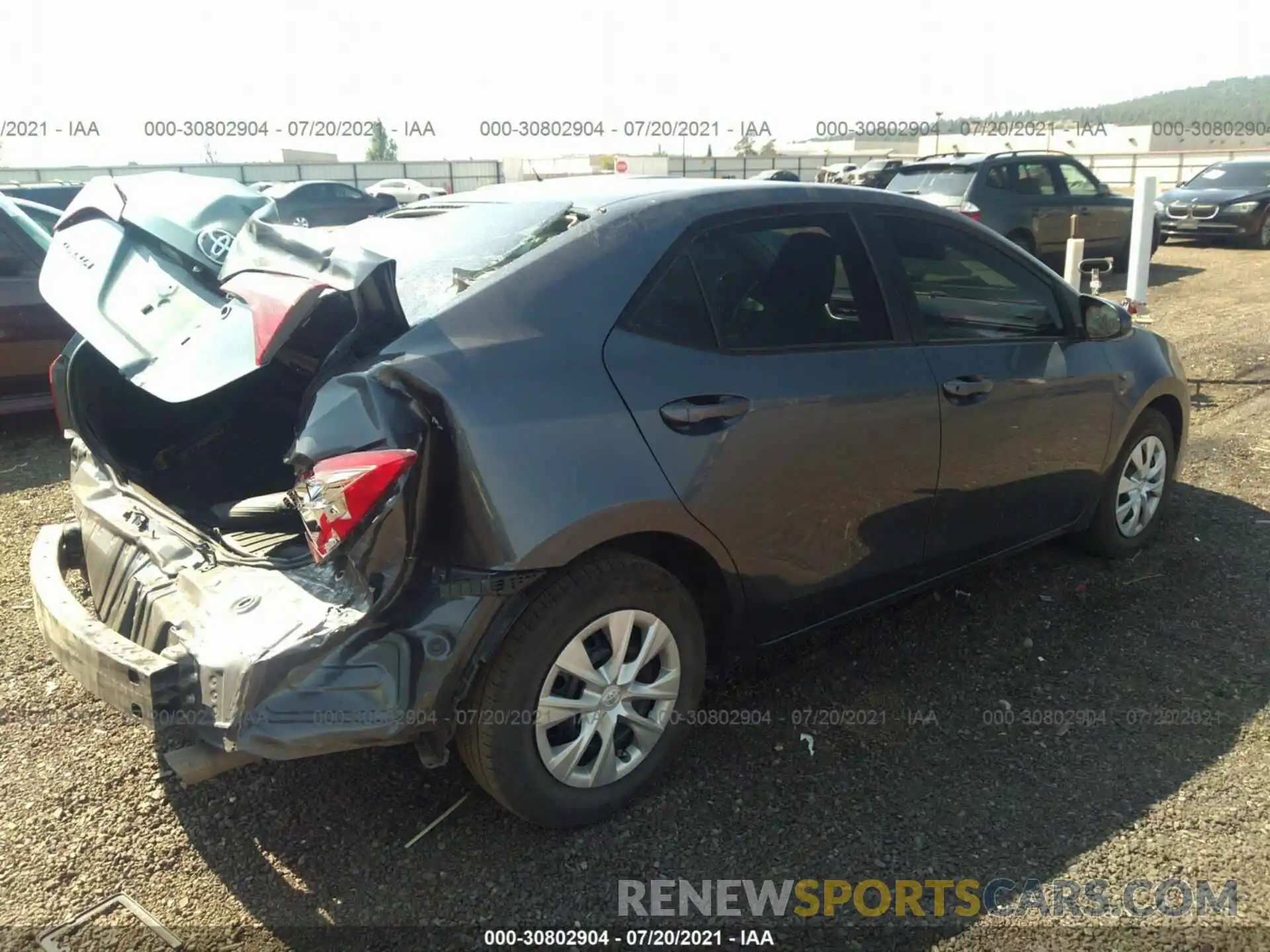 4 Photograph of a damaged car 2T1BURHE1KC160981 TOYOTA COROLLA 2019