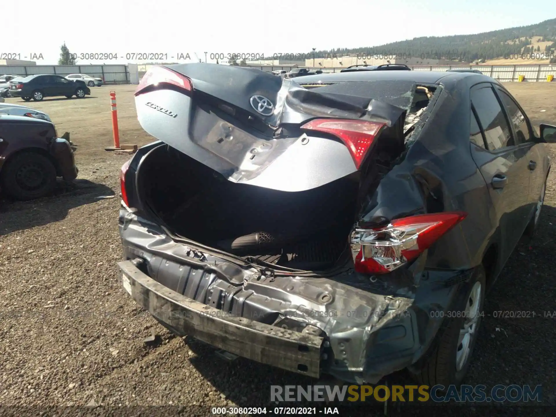 6 Photograph of a damaged car 2T1BURHE1KC160981 TOYOTA COROLLA 2019