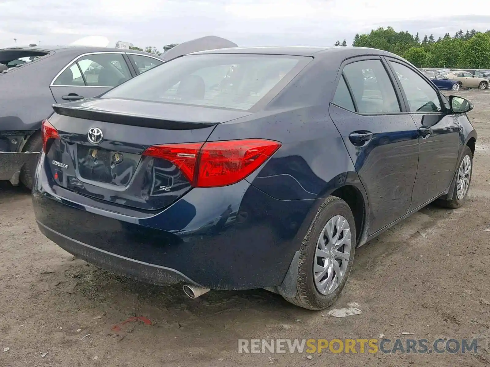 4 Photograph of a damaged car 2T1BURHE1KC161077 TOYOTA COROLLA 2019