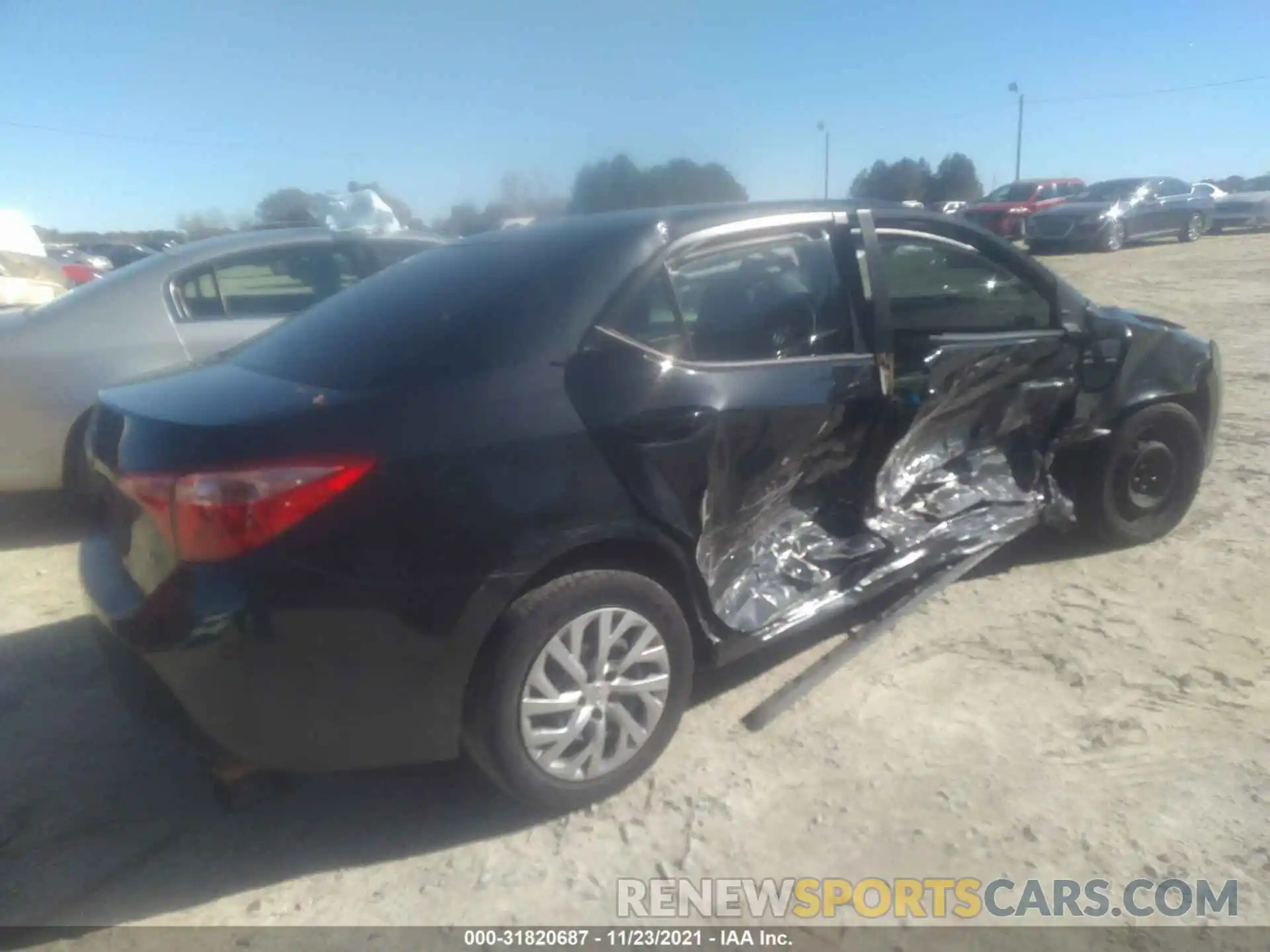 4 Photograph of a damaged car 2T1BURHE1KC162049 TOYOTA COROLLA 2019