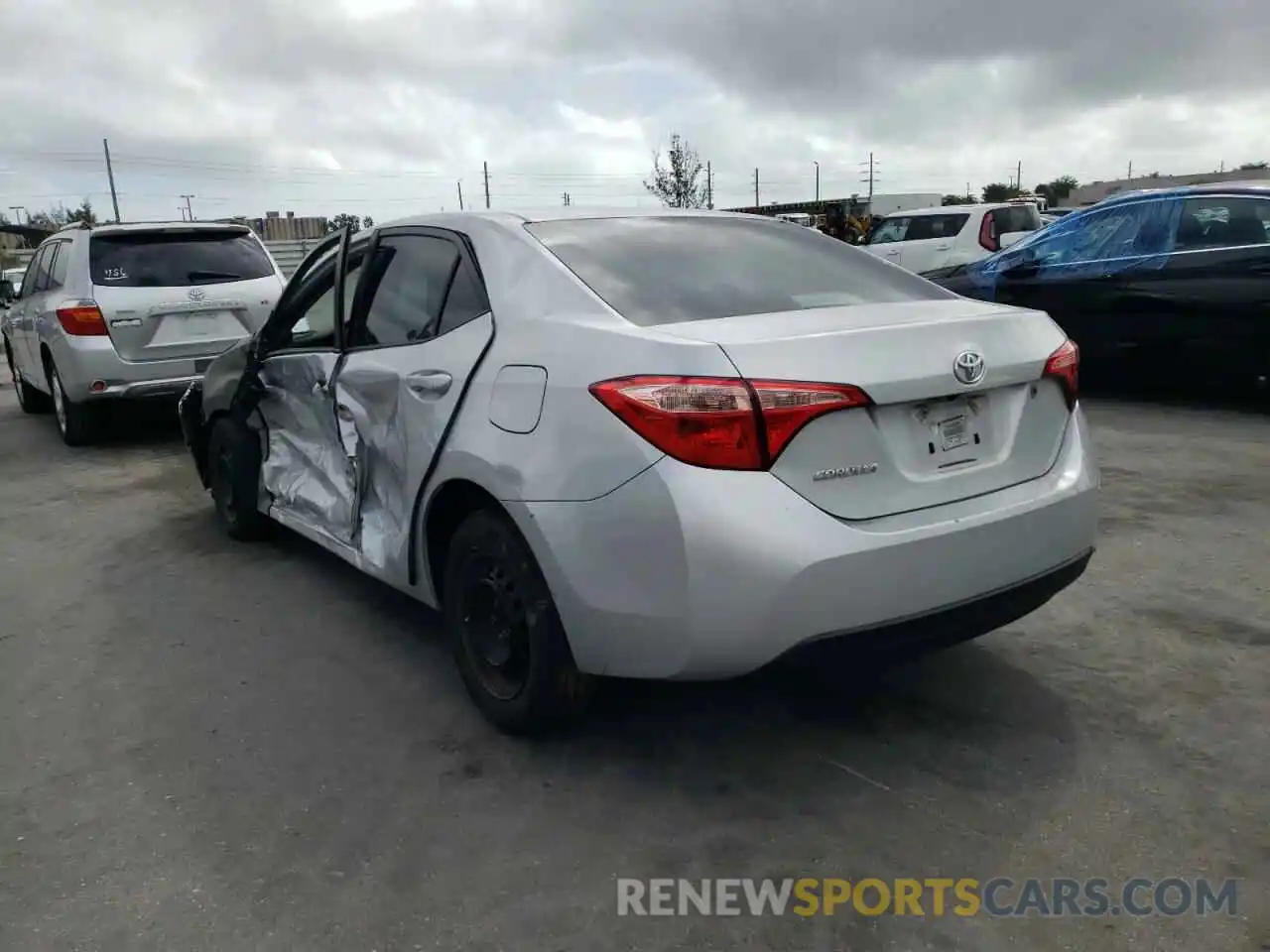 3 Photograph of a damaged car 2T1BURHE1KC162228 TOYOTA COROLLA 2019