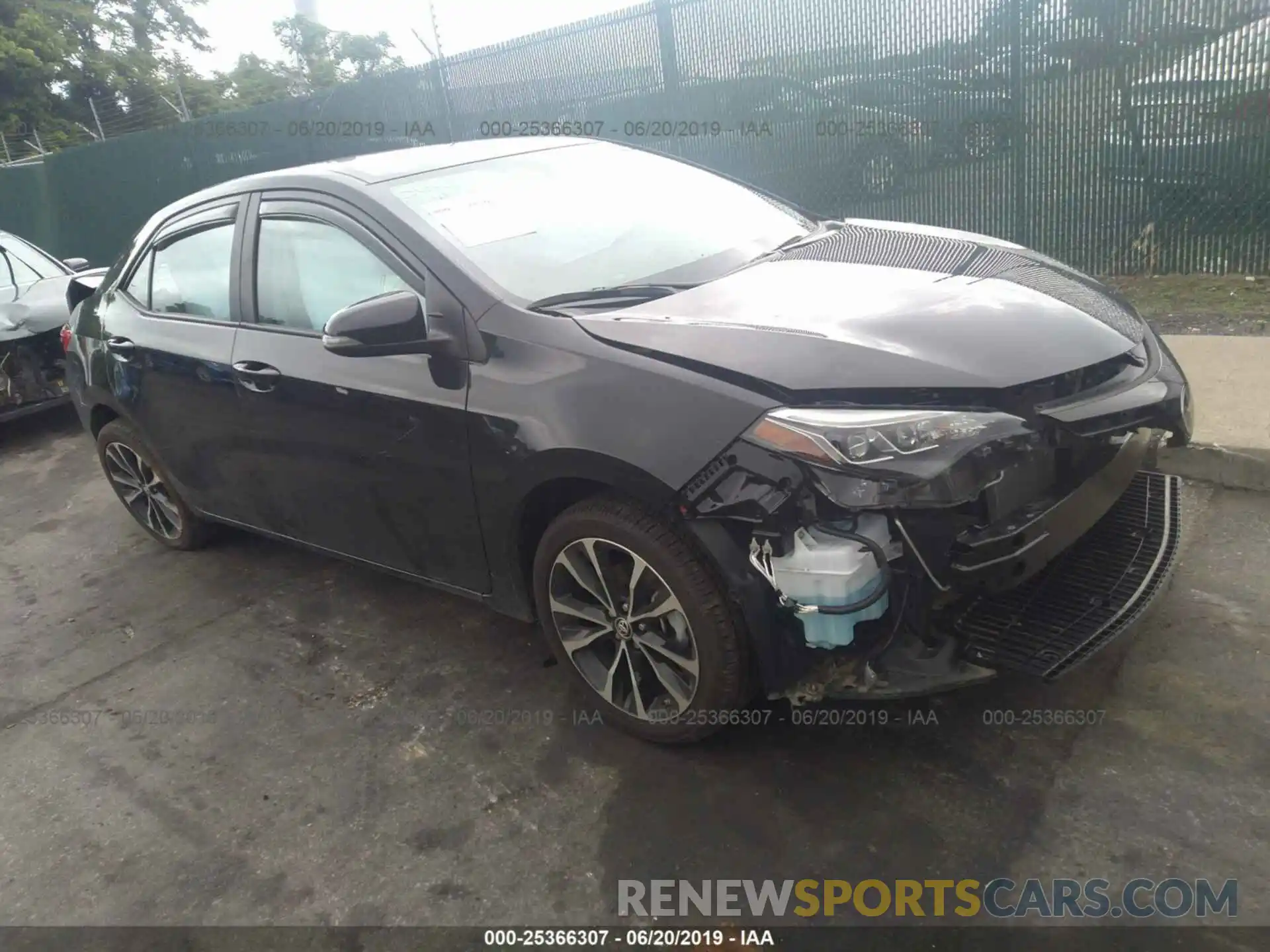 1 Photograph of a damaged car 2T1BURHE1KC162245 TOYOTA COROLLA 2019