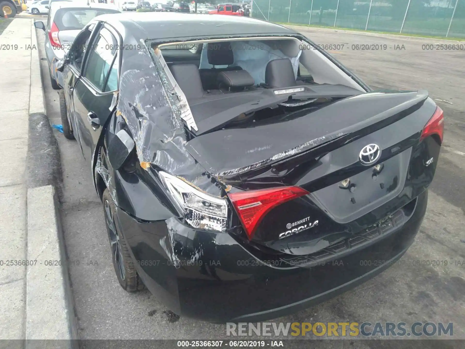 6 Photograph of a damaged car 2T1BURHE1KC162245 TOYOTA COROLLA 2019