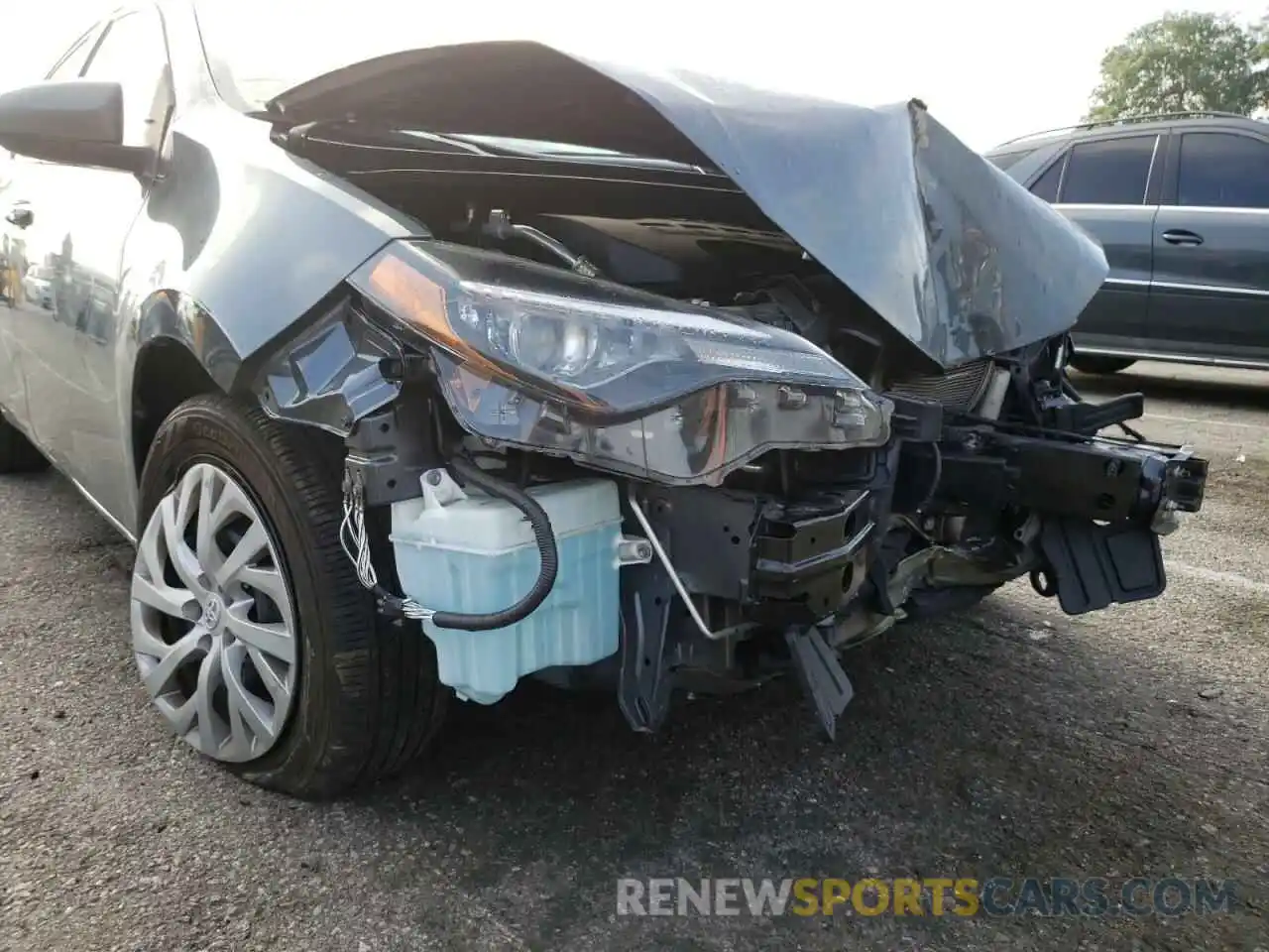 9 Photograph of a damaged car 2T1BURHE1KC162990 TOYOTA COROLLA 2019