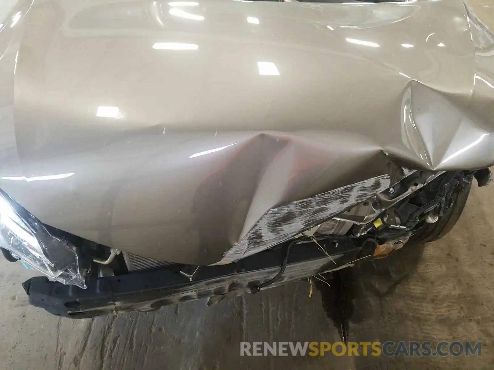 7 Photograph of a damaged car 2T1BURHE1KC163816 TOYOTA COROLLA 2019