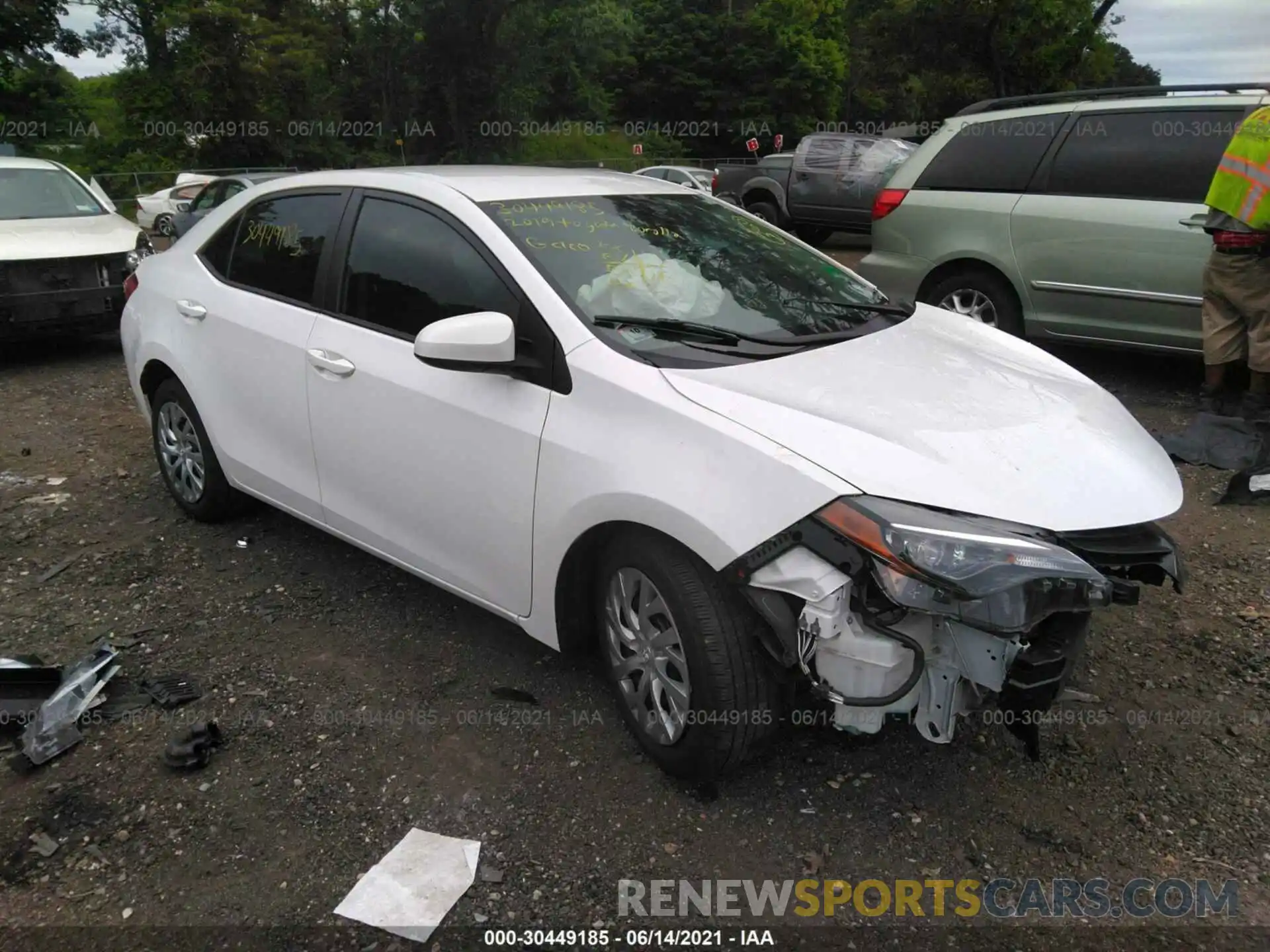 1 Photograph of a damaged car 2T1BURHE1KC164402 TOYOTA COROLLA 2019