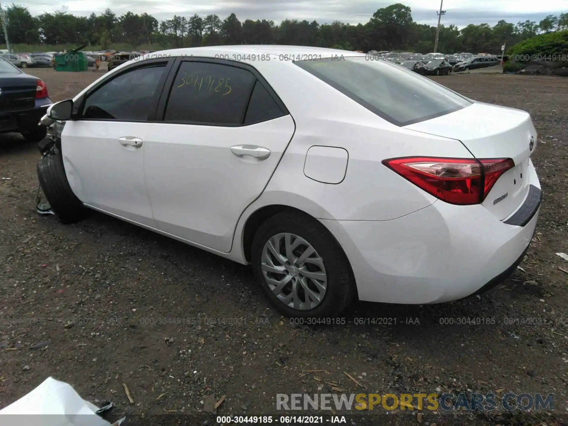 3 Photograph of a damaged car 2T1BURHE1KC164402 TOYOTA COROLLA 2019