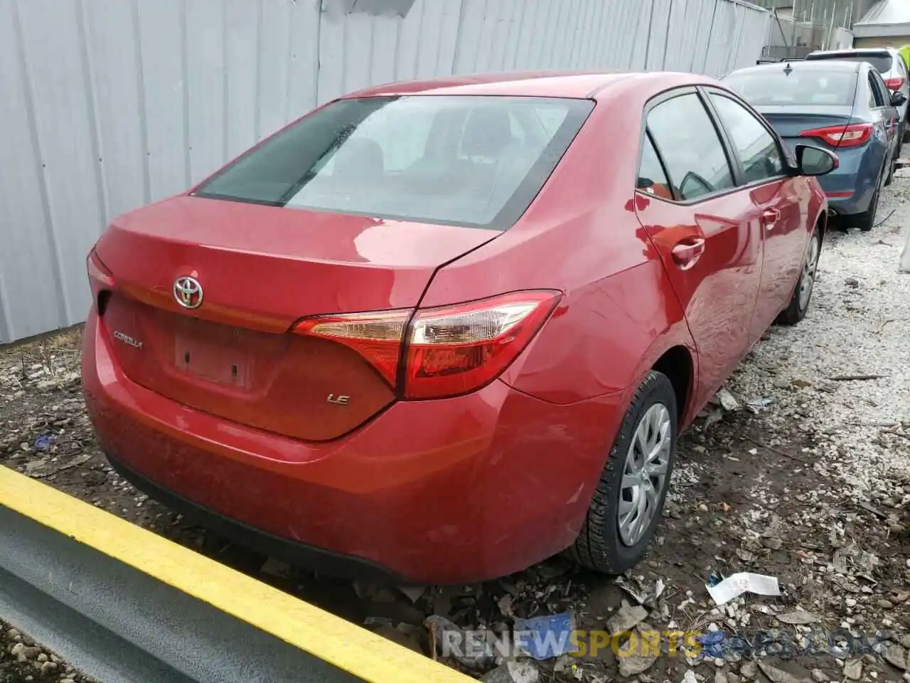 4 Photograph of a damaged car 2T1BURHE1KC165503 TOYOTA COROLLA 2019