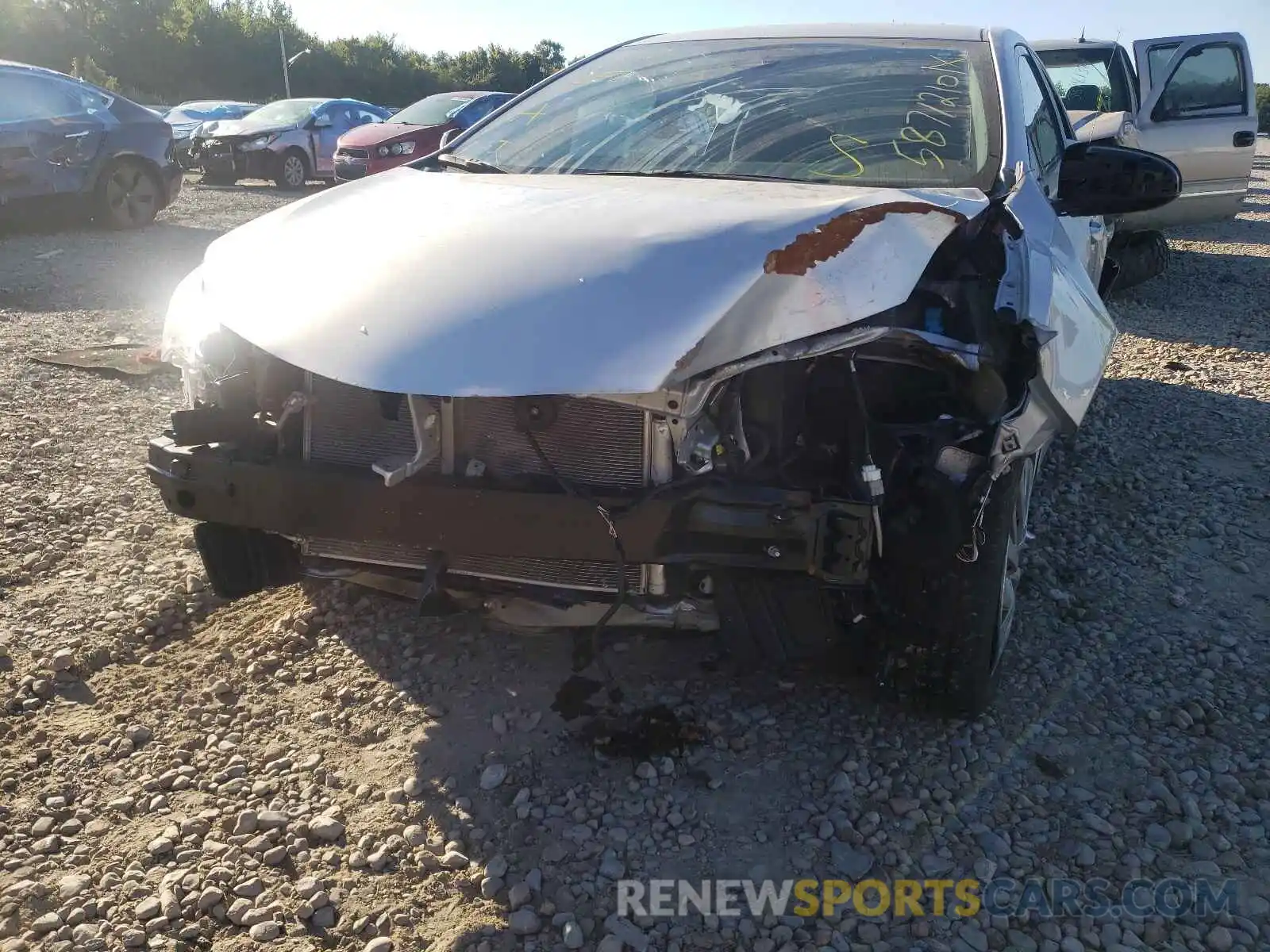 9 Photograph of a damaged car 2T1BURHE1KC166151 TOYOTA COROLLA 2019