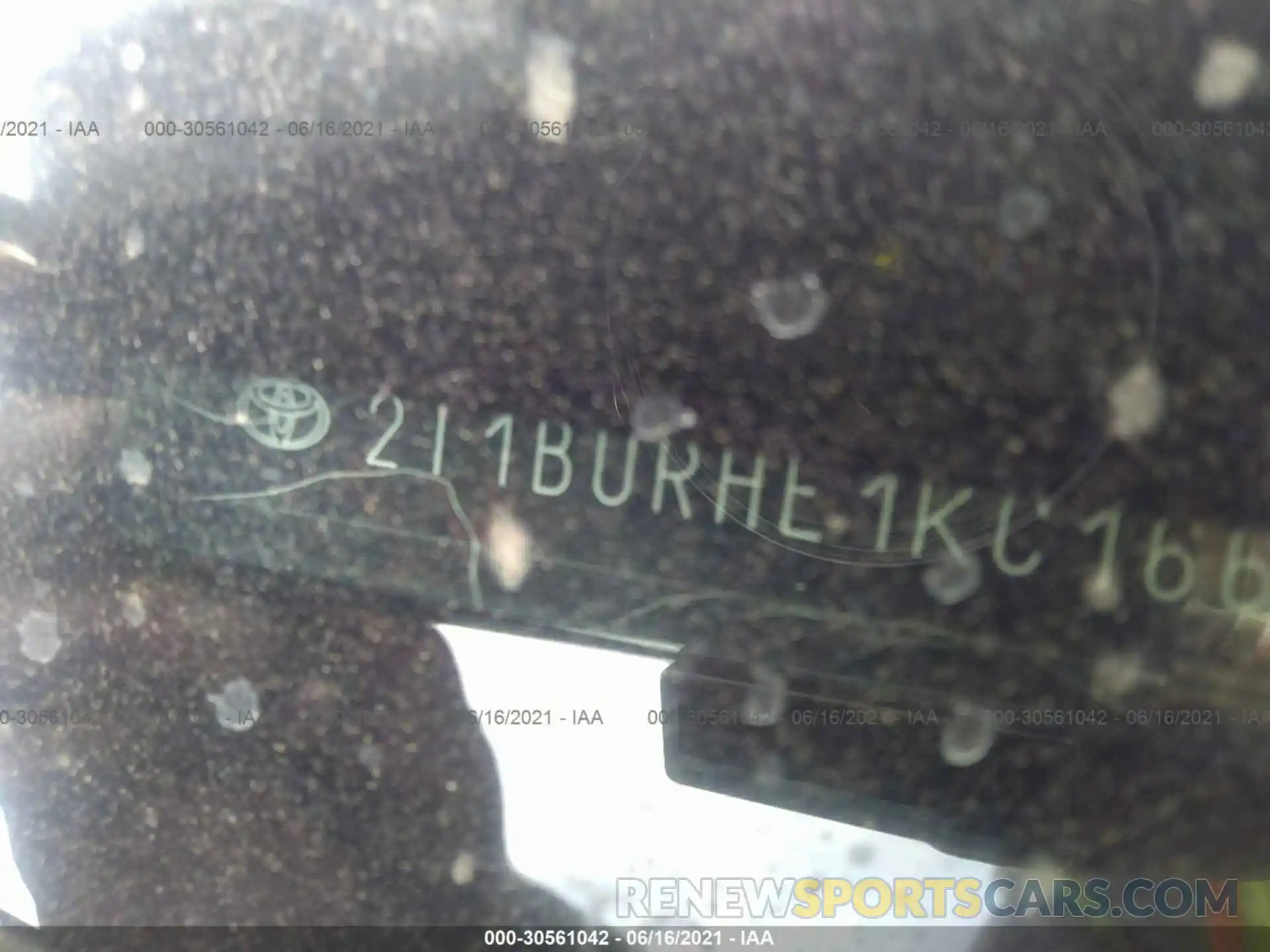 9 Photograph of a damaged car 2T1BURHE1KC166263 TOYOTA COROLLA 2019