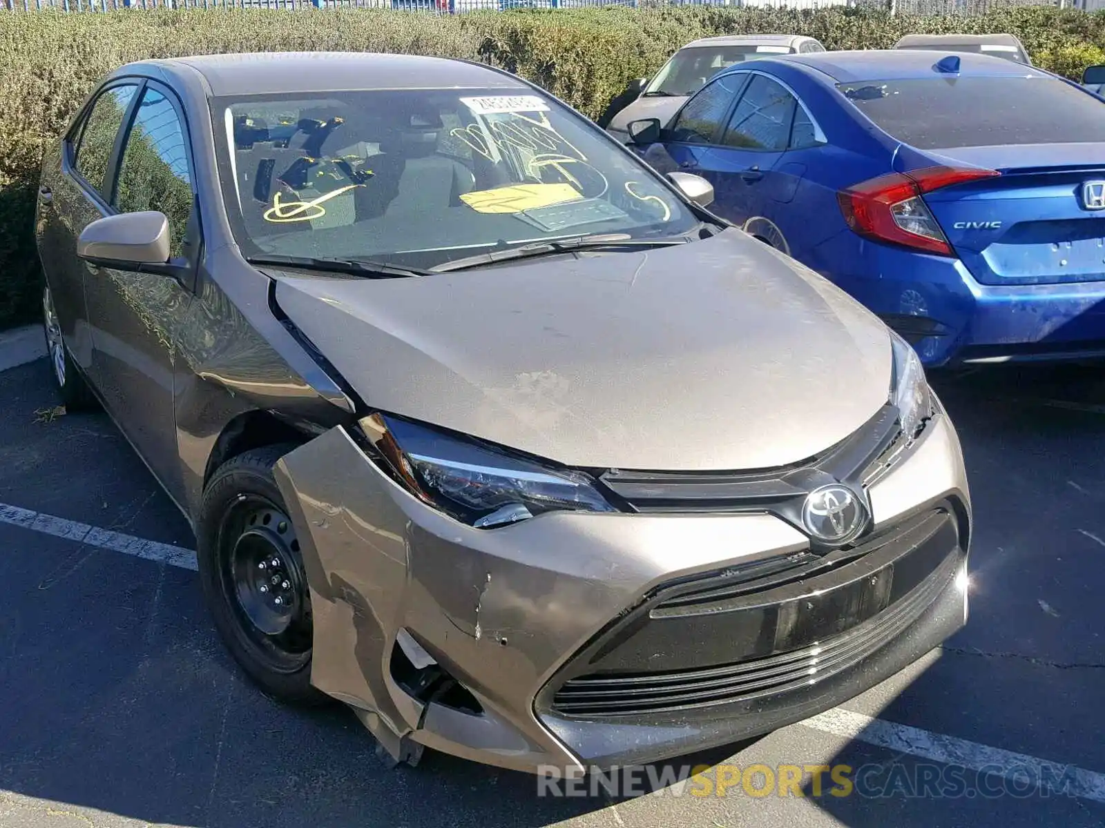 1 Photograph of a damaged car 2T1BURHE1KC166988 TOYOTA COROLLA 2019